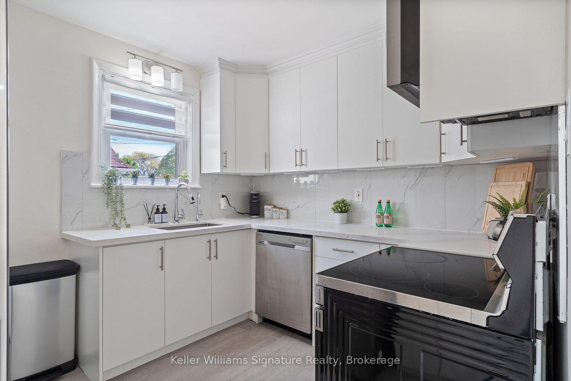 Photo 13 of 42 West 4th Street, Hamilton, Bonnington — HOMEH