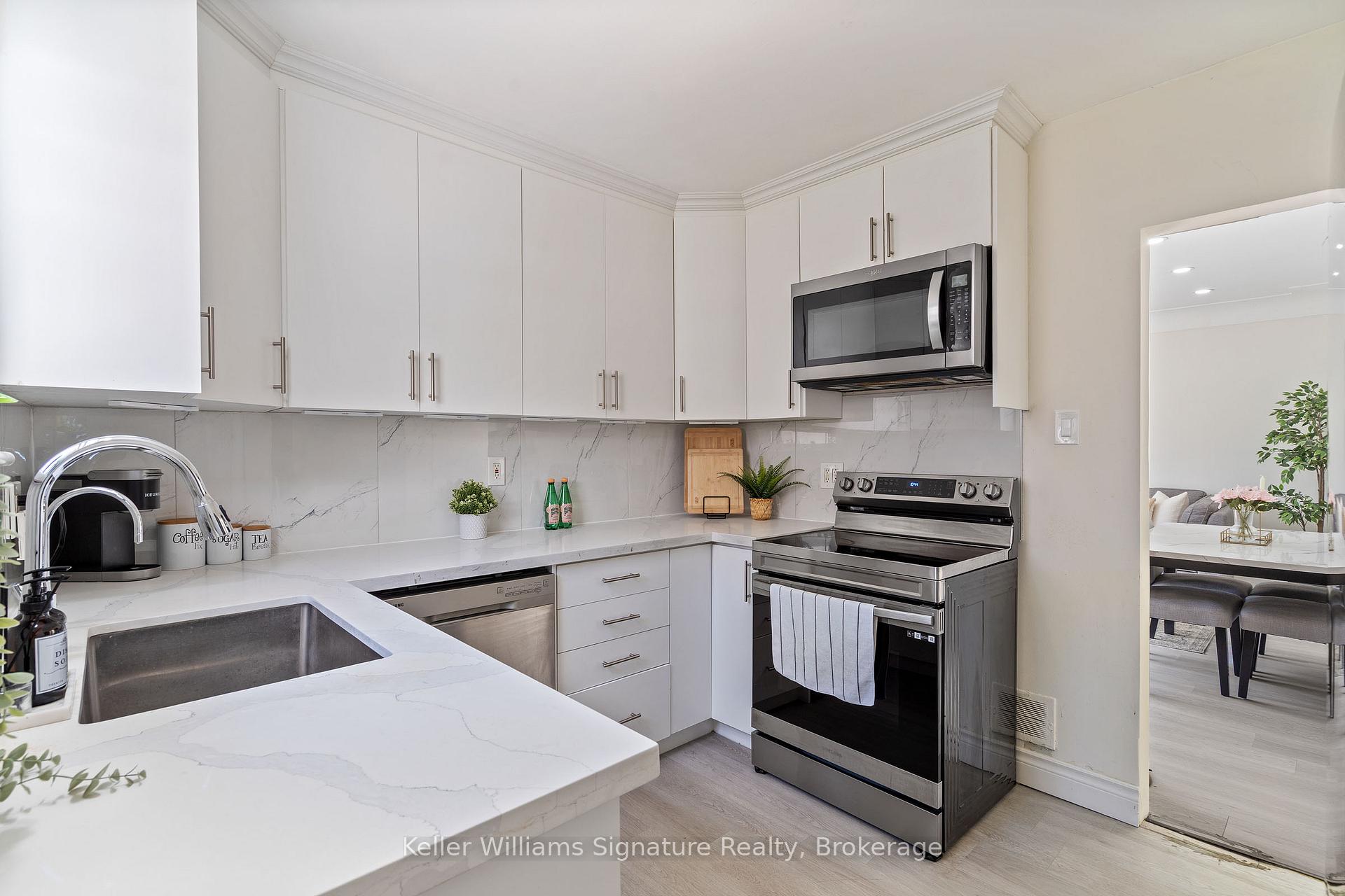 Photo 14 of 42 West 4th Street, Hamilton, Bonnington — HOMEH