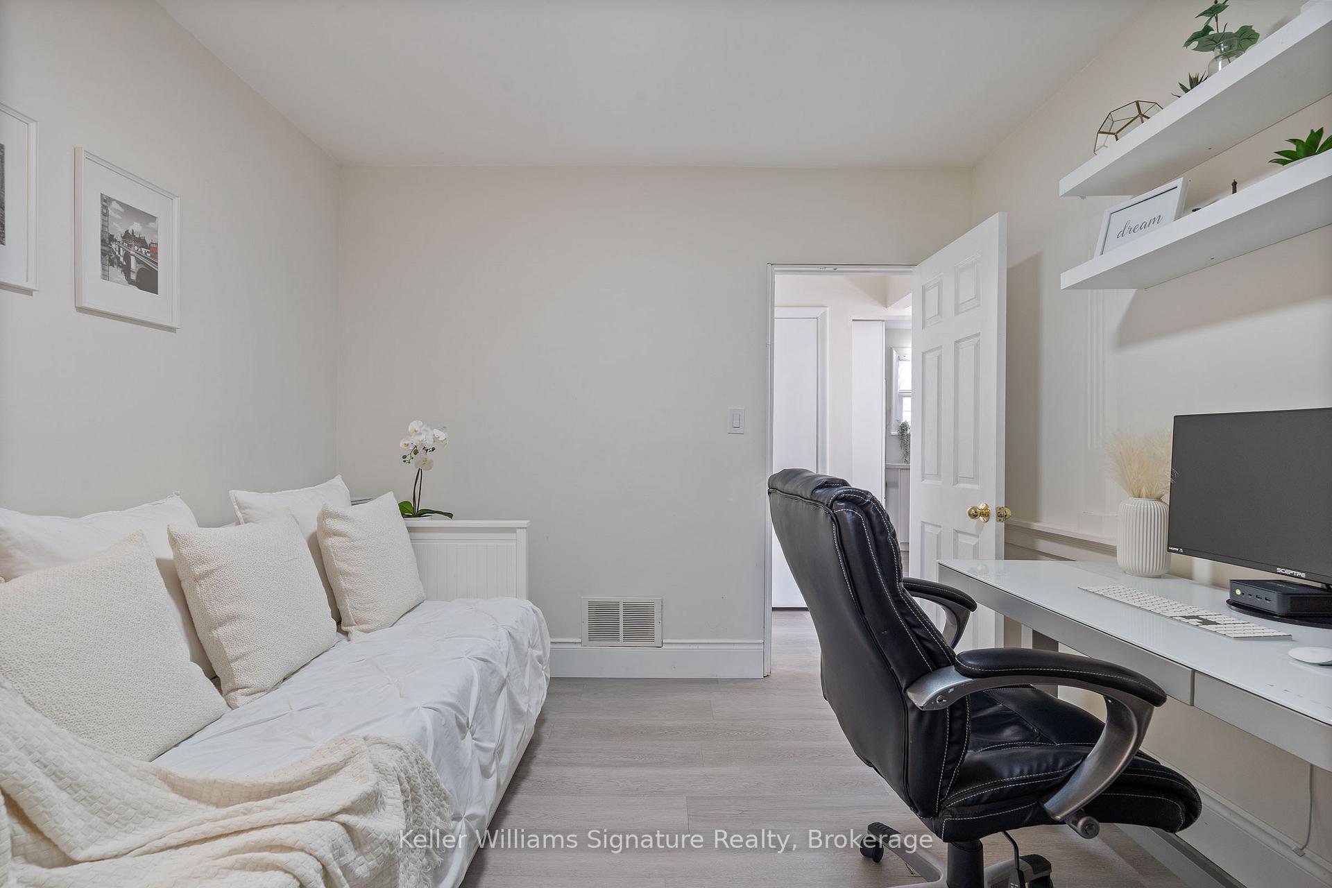 Photo 20 of 42 West 4th Street, Hamilton, Bonnington — HOMEH