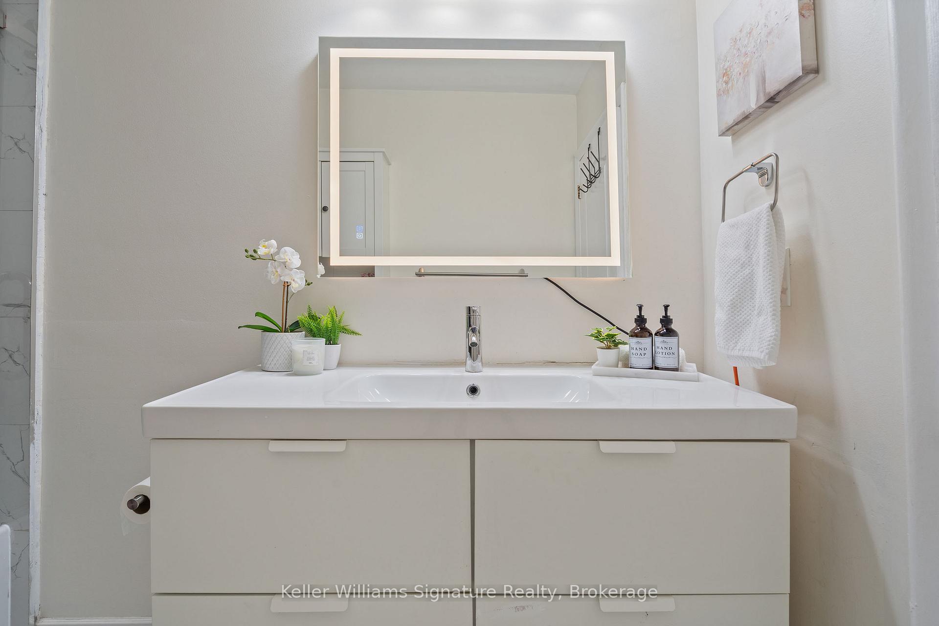 Photo 28 of 42 West 4th Street, Hamilton, Bonnington — HOMEH