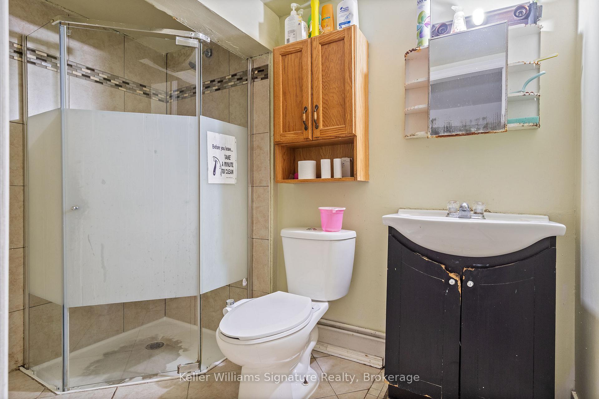 Photo 33 of 42 West 4th Street, Hamilton, Bonnington — HOMEH