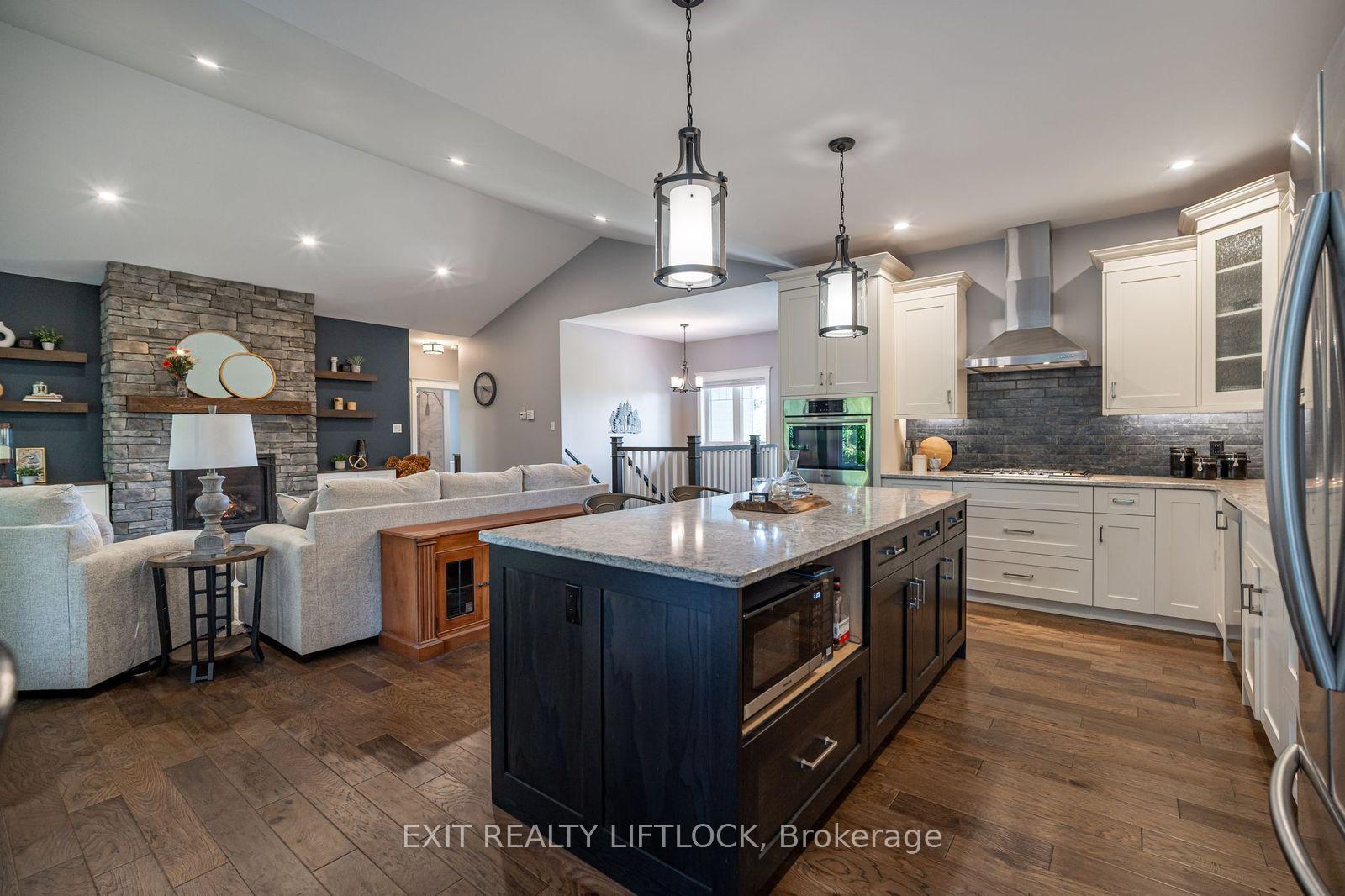 Photo 10 of 404 County Road 4, Douro-Dummer — HOMEH