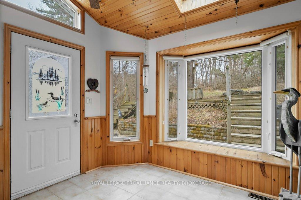 Photo 5 of 6058 Highway 96, Frontenac Islands, The Islands — HOMEH