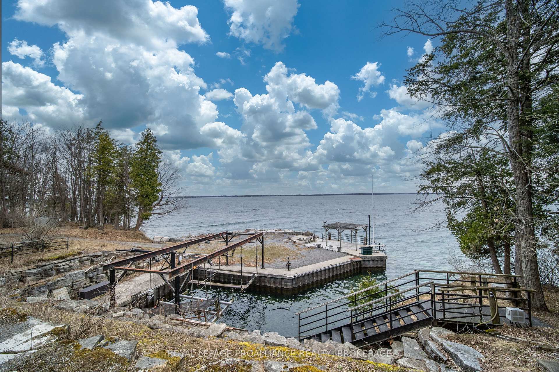 Photo 38 of 6058 Highway 96, Frontenac Islands, The Islands — HOMEH