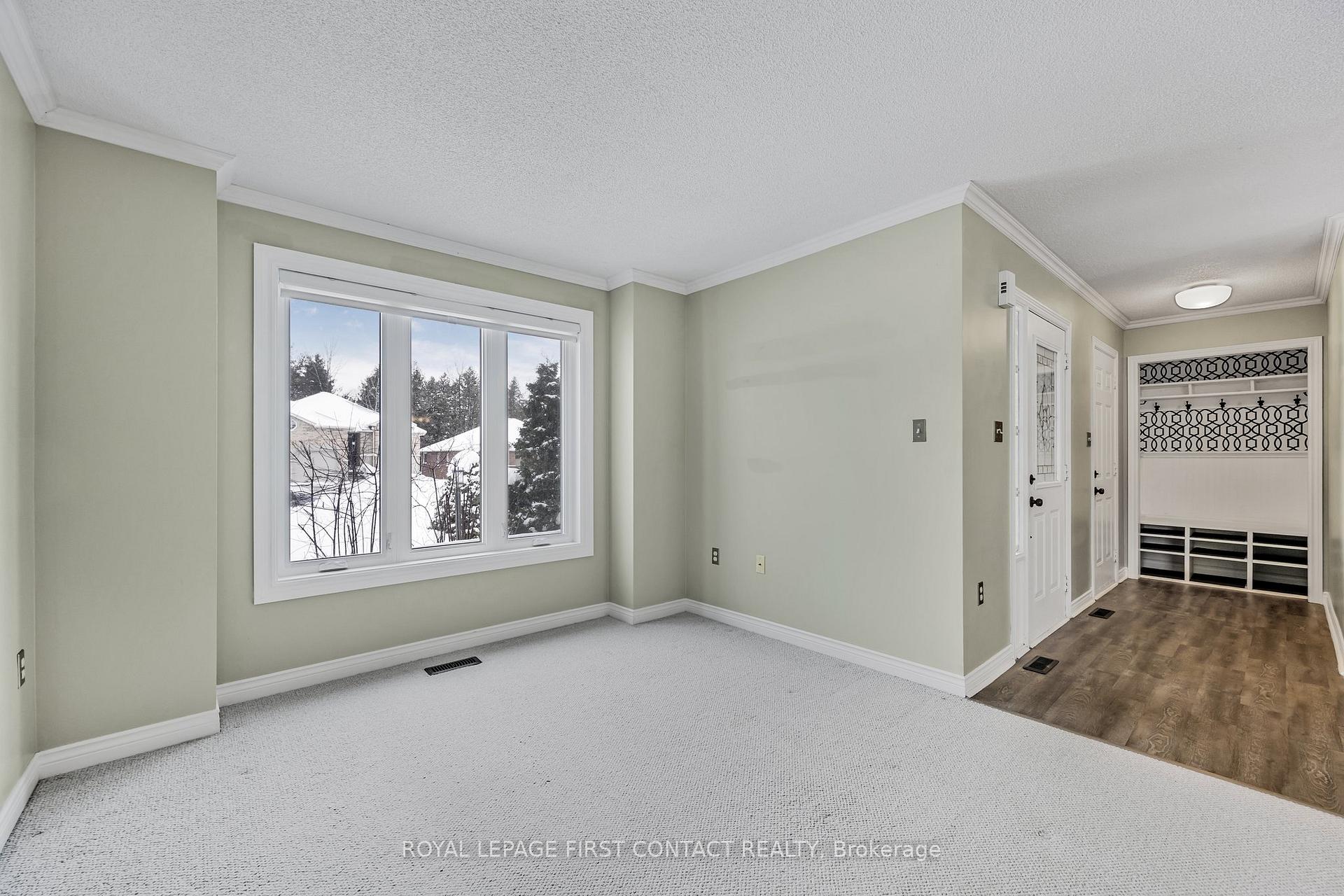 Photo 4 of 35 Bayshore Boulevard, Barrie, Bayshore — HOMEH