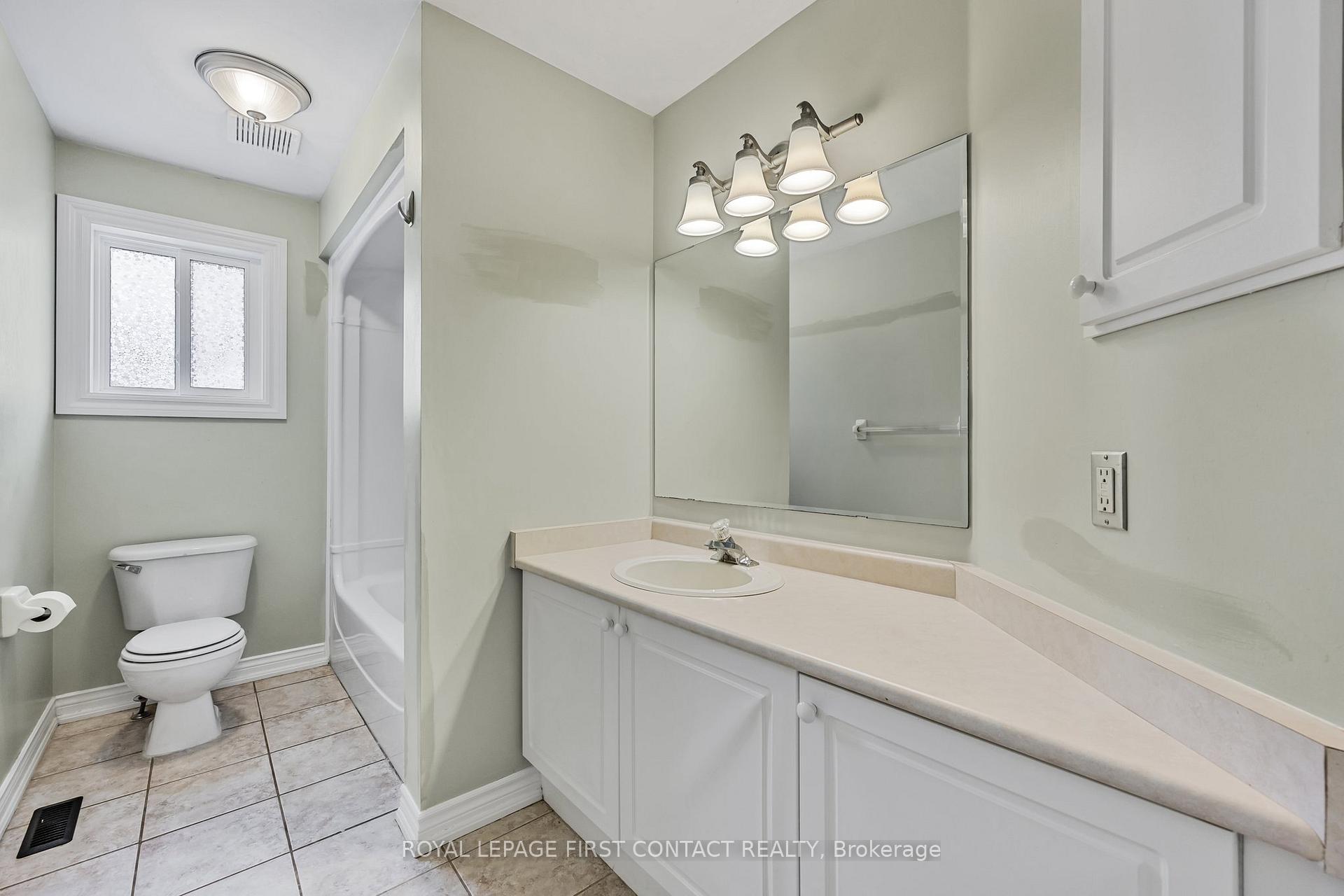 Photo 11 of 35 Bayshore Boulevard, Barrie, Bayshore — HOMEH
