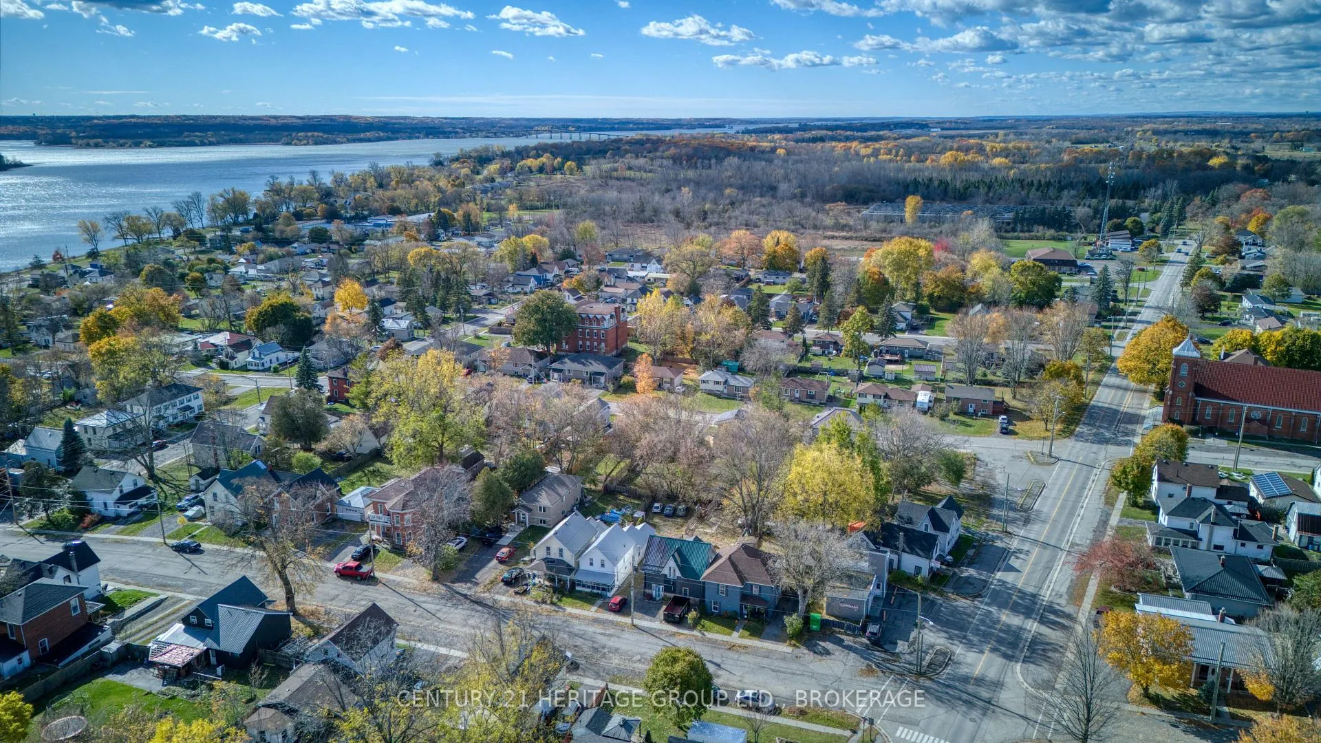 Photo 9 of 143 Green Street, Deseronto, Deseronto (Town) — HOMEH