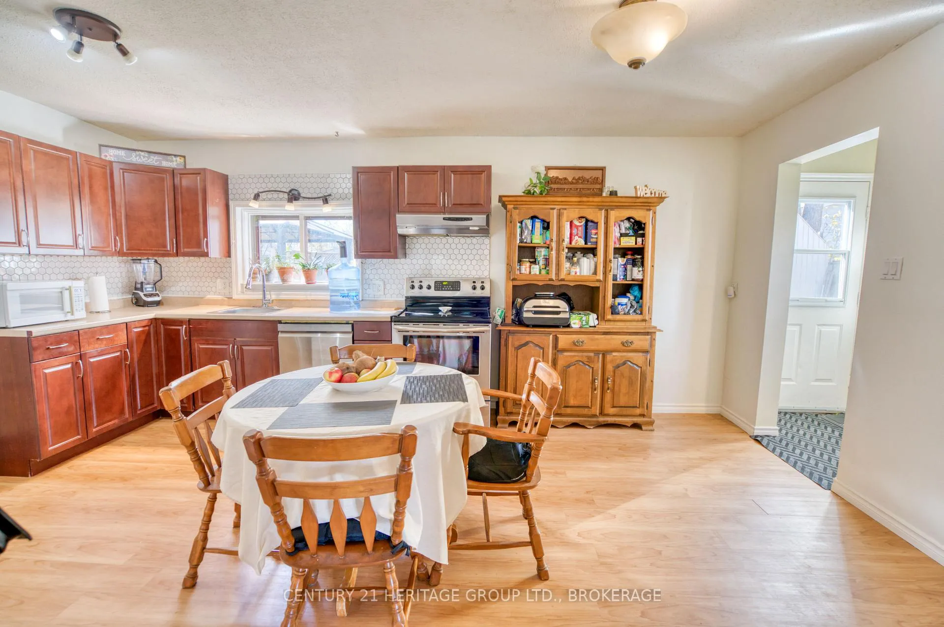 Photo 25 of 143 Green Street, Deseronto, Deseronto (Town) — HOMEH