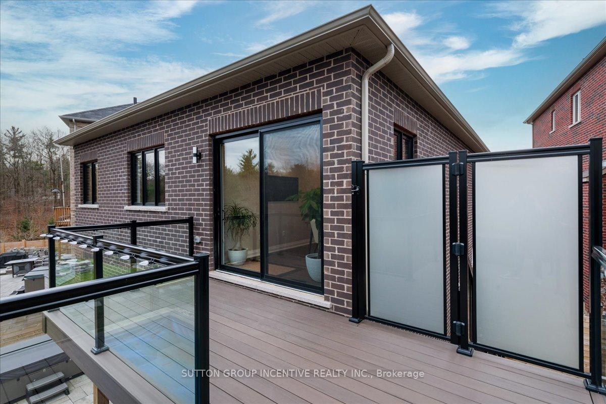 Photo 10 of 71 Muirfield Drive, Barrie, Ardagh — HOMEH