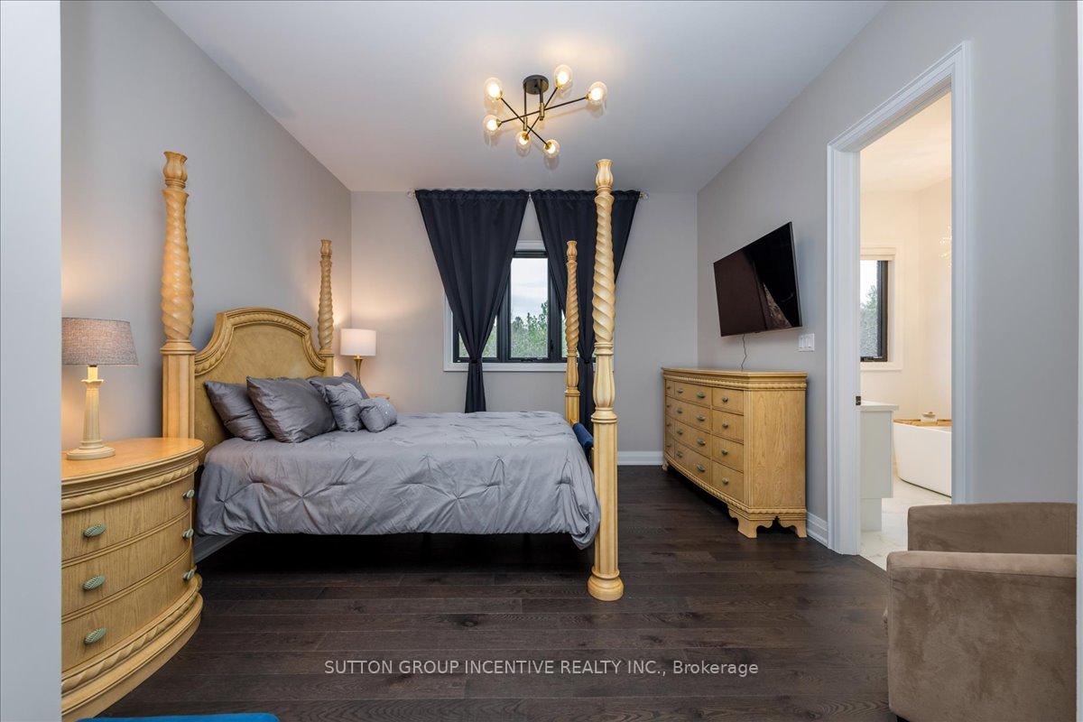 Photo 12 of 71 Muirfield Drive, Barrie, Ardagh — HOMEH