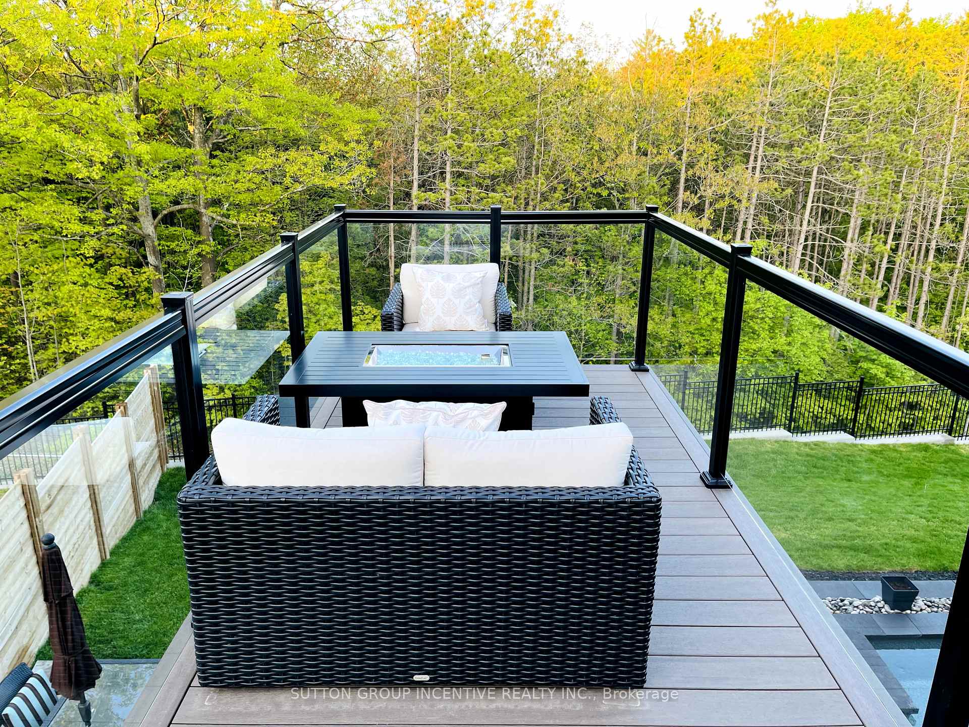 Photo 33 of 71 Muirfield Drive, Barrie, Ardagh — HOMEH