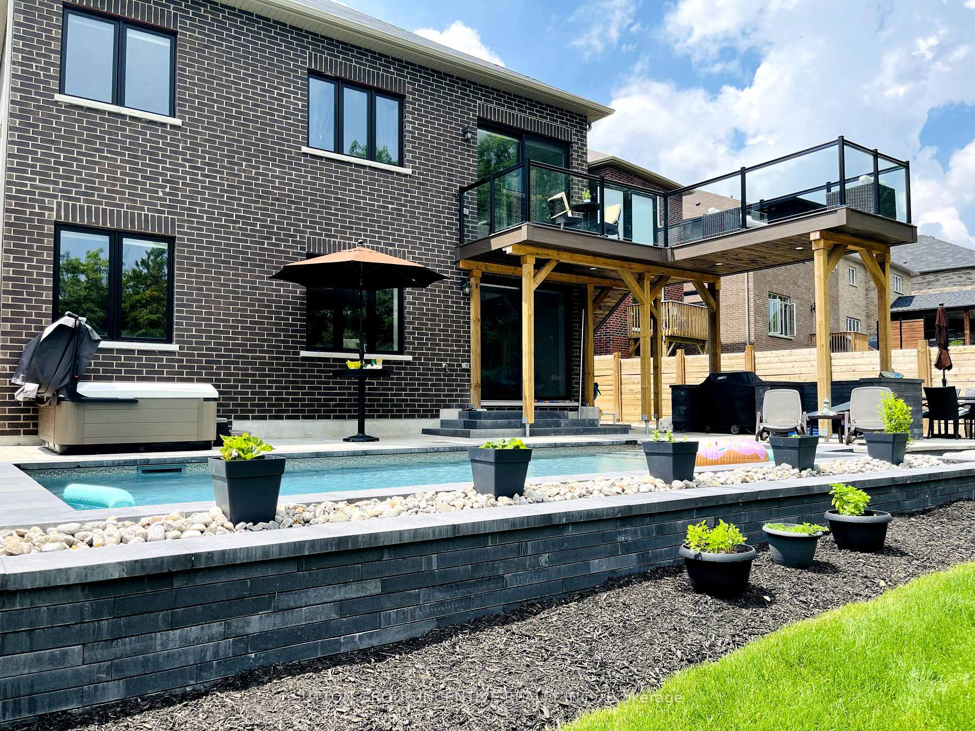 Photo 39 of 71 Muirfield Drive, Barrie, Ardagh — HOMEH