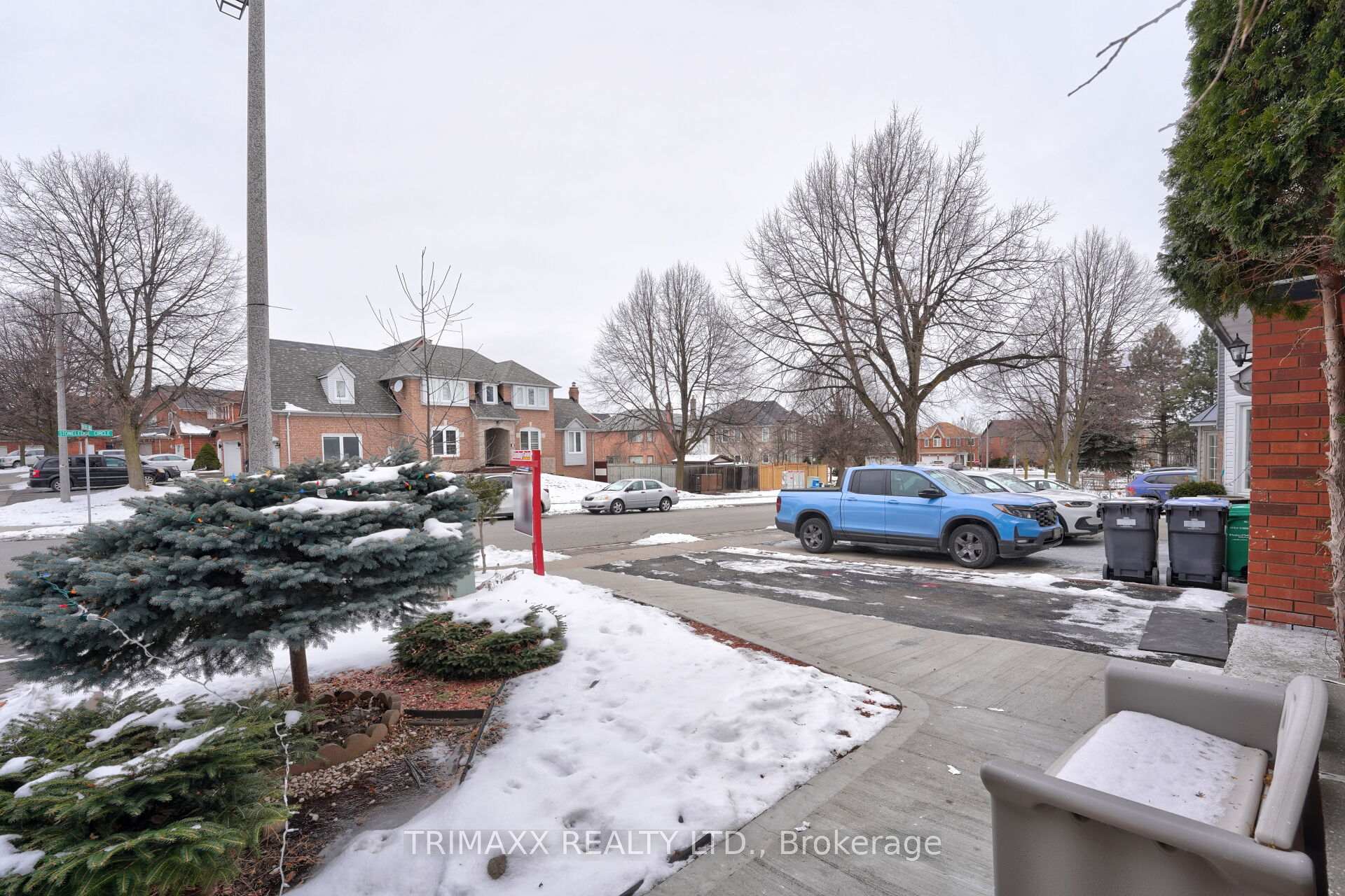 Photo 6 of 77 Stoneledge Circle N, Brampton, Sandringham-Wellington — HOMEH