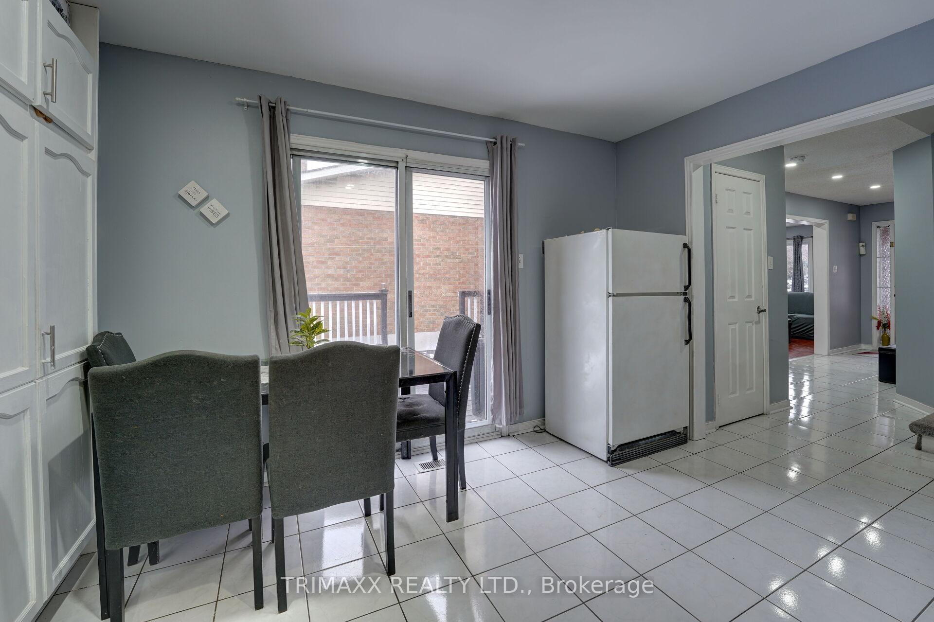 Photo 18 of 77 Stoneledge Circle N, Brampton, Sandringham-Wellington — HOMEH