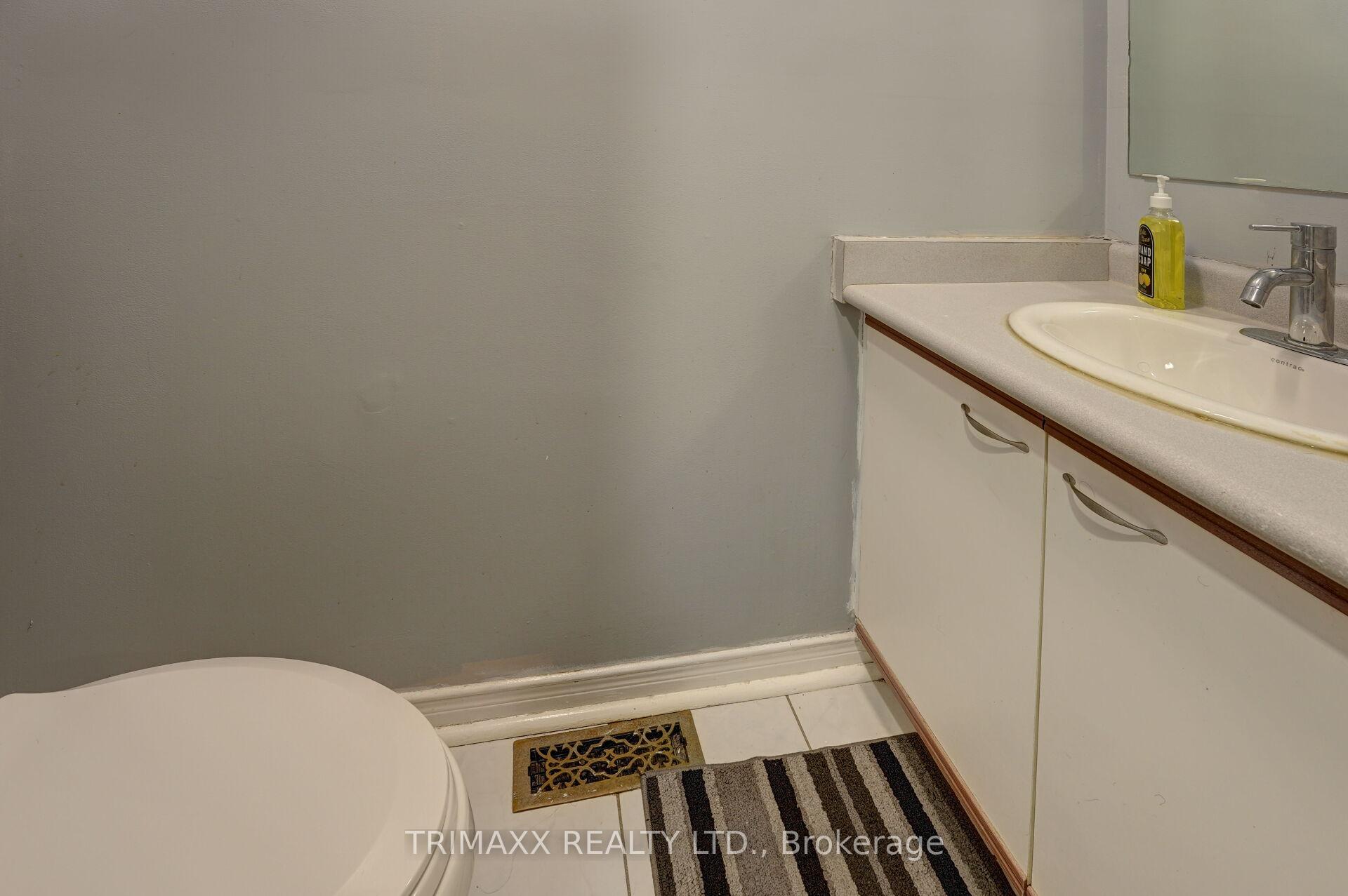Photo 21 of 77 Stoneledge Circle N, Brampton, Sandringham-Wellington — HOMEH