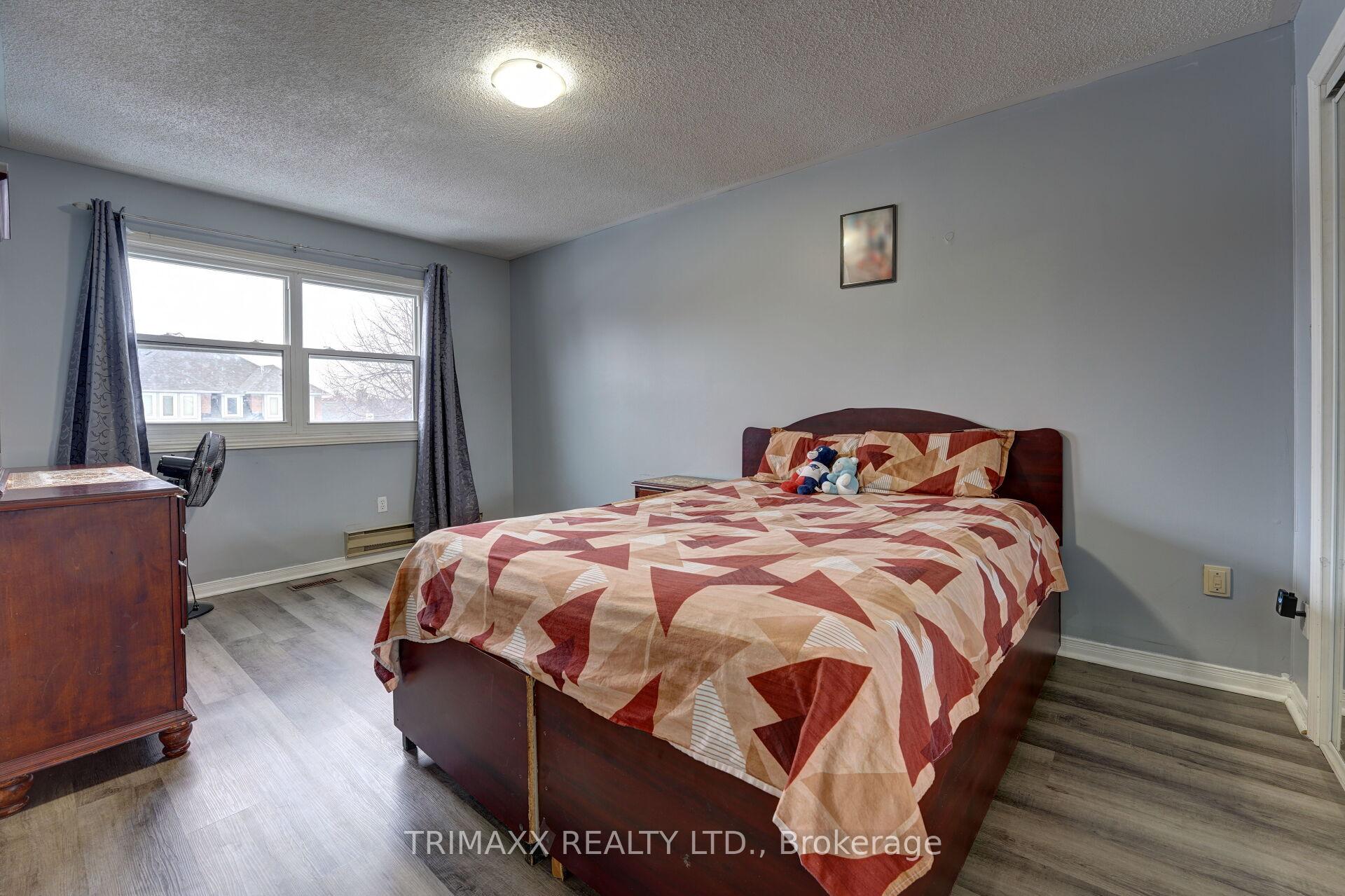 Photo 27 of 77 Stoneledge Circle N, Brampton, Sandringham-Wellington — HOMEH