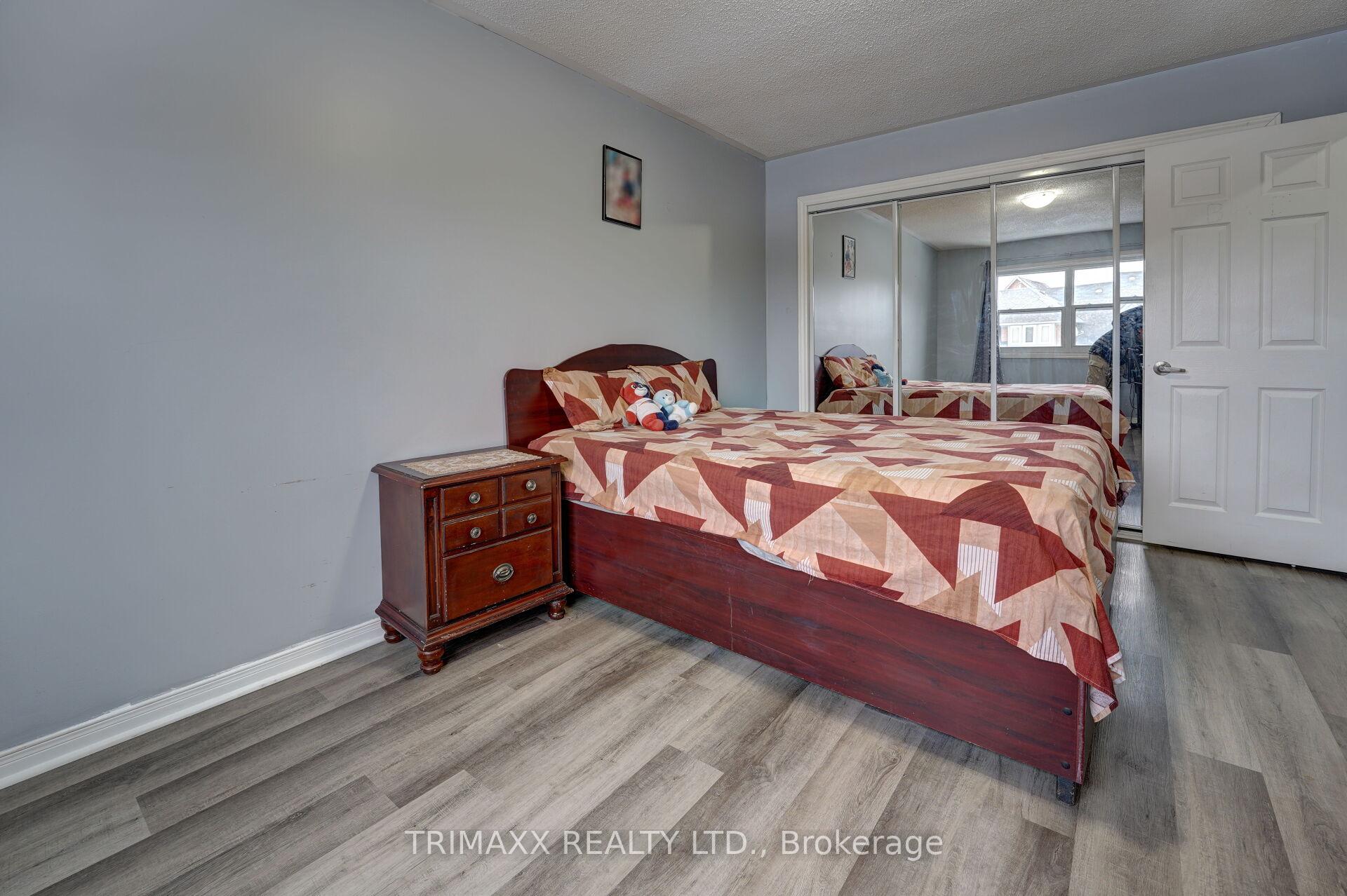 Photo 29 of 77 Stoneledge Circle N, Brampton, Sandringham-Wellington — HOMEH