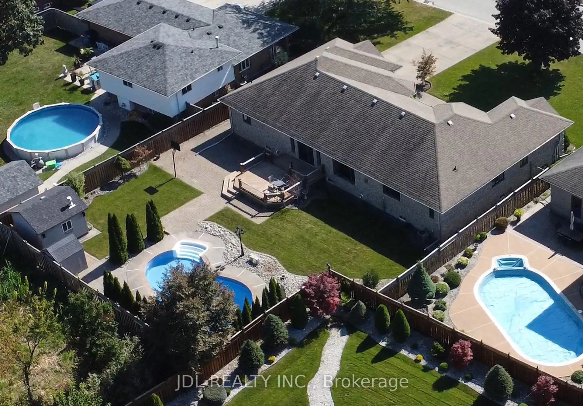 Photo 10 of 12356 Charlene Lane, Tecumseh — HOMEH