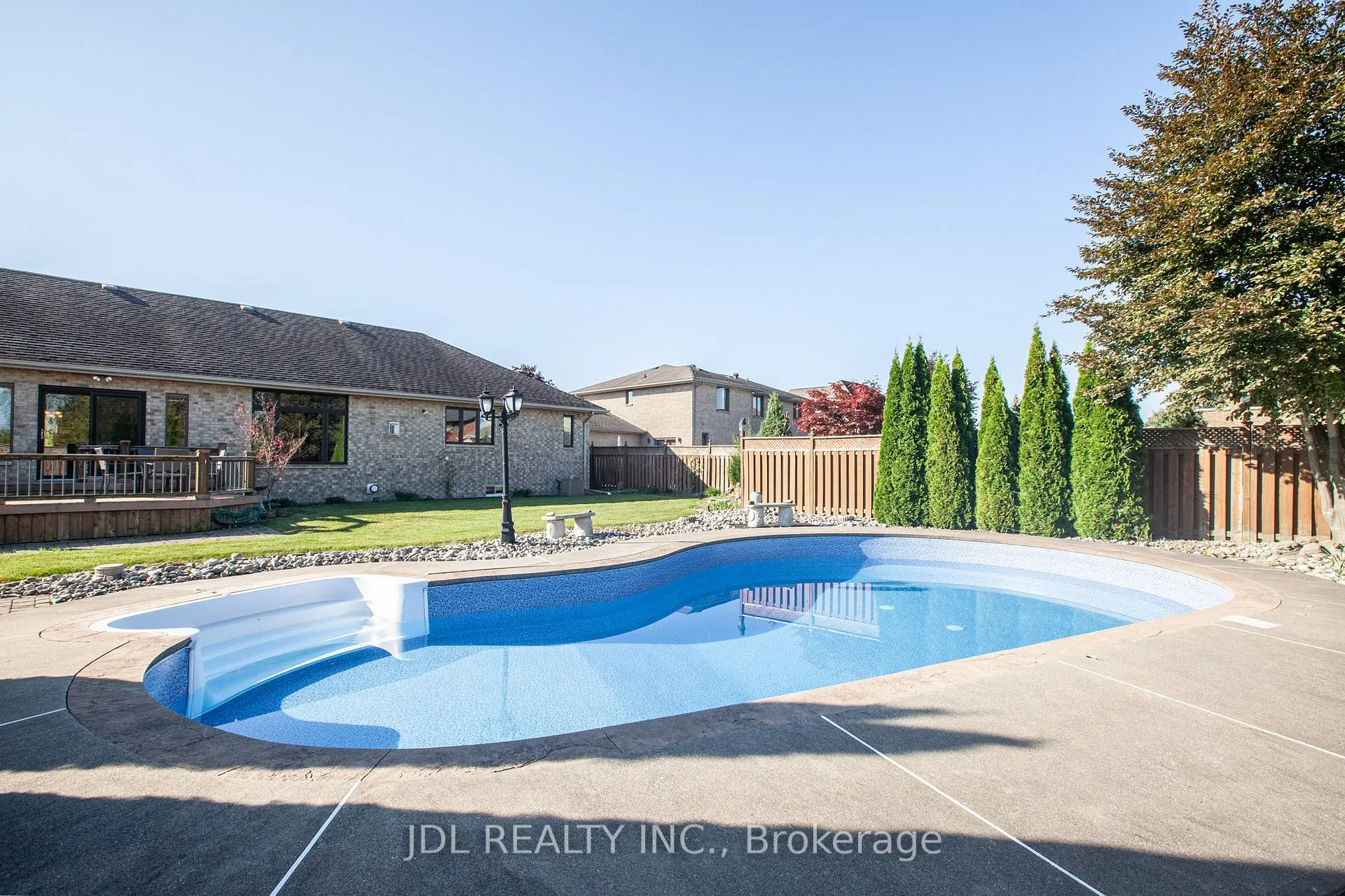 Photo 13 of 12356 Charlene Lane, Tecumseh — HOMEH