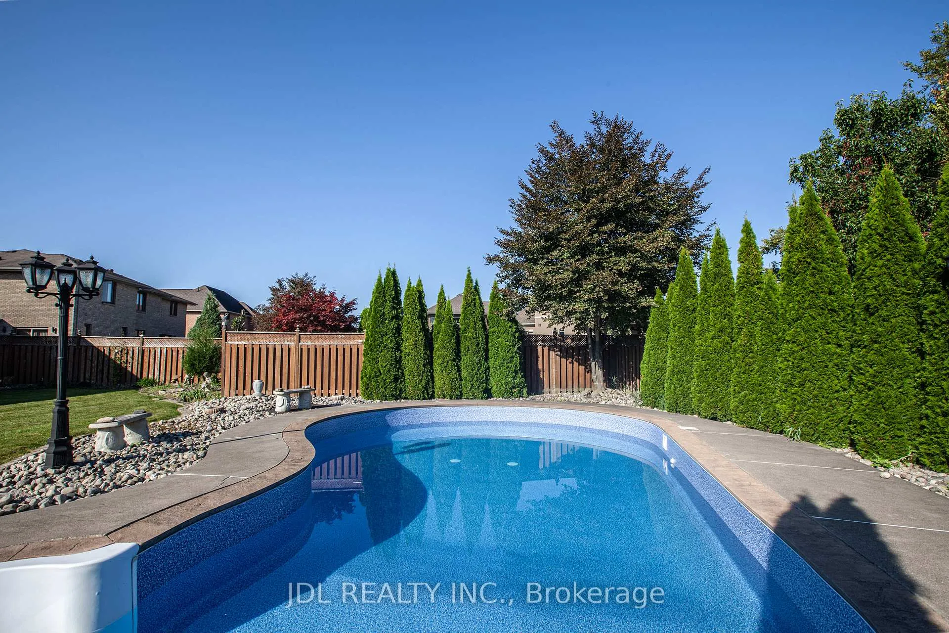 Photo 14 of 12356 Charlene Lane, Tecumseh — HOMEH