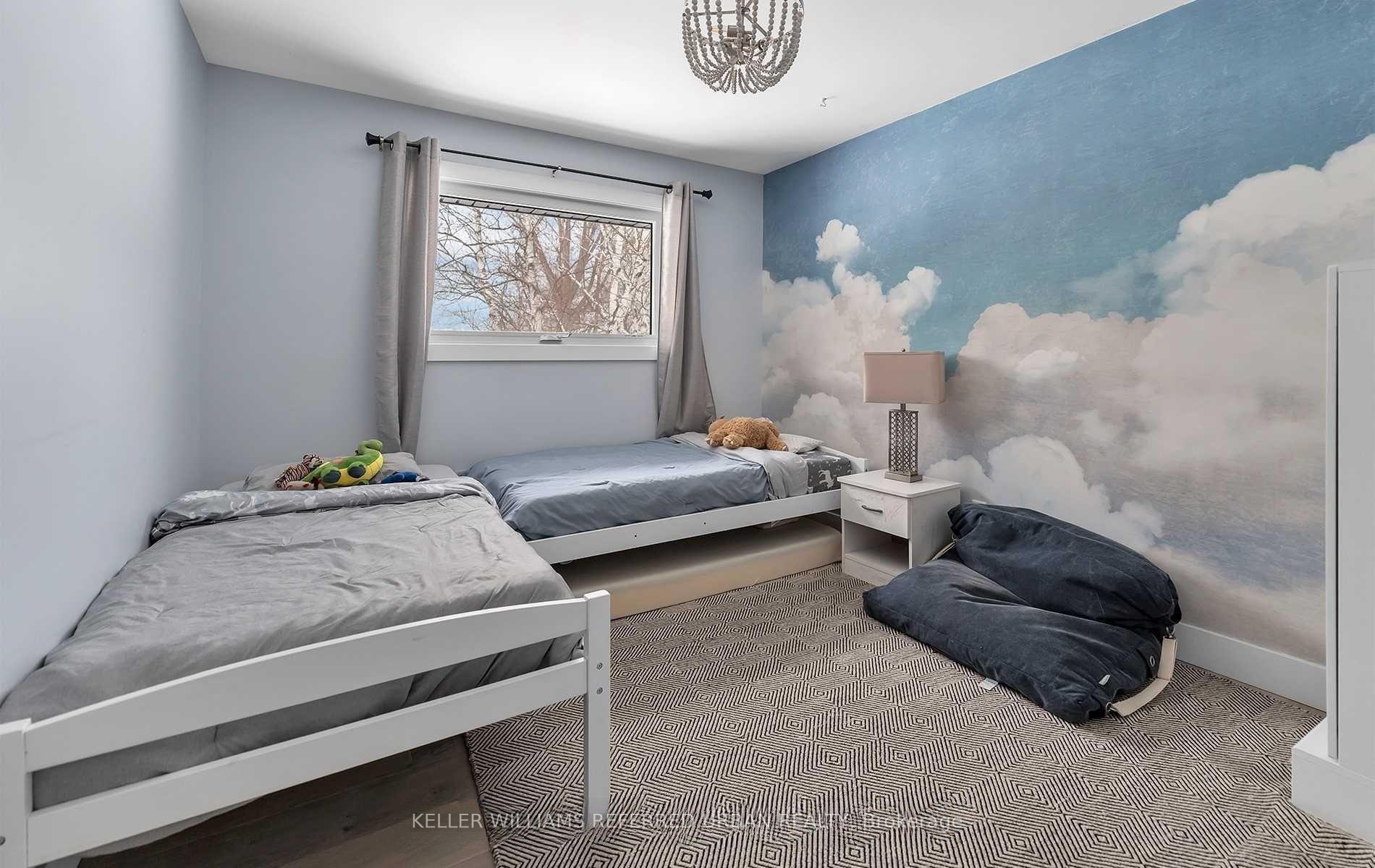 Photo 11 of 886 Sixth Street, Collingwood — HOMEH