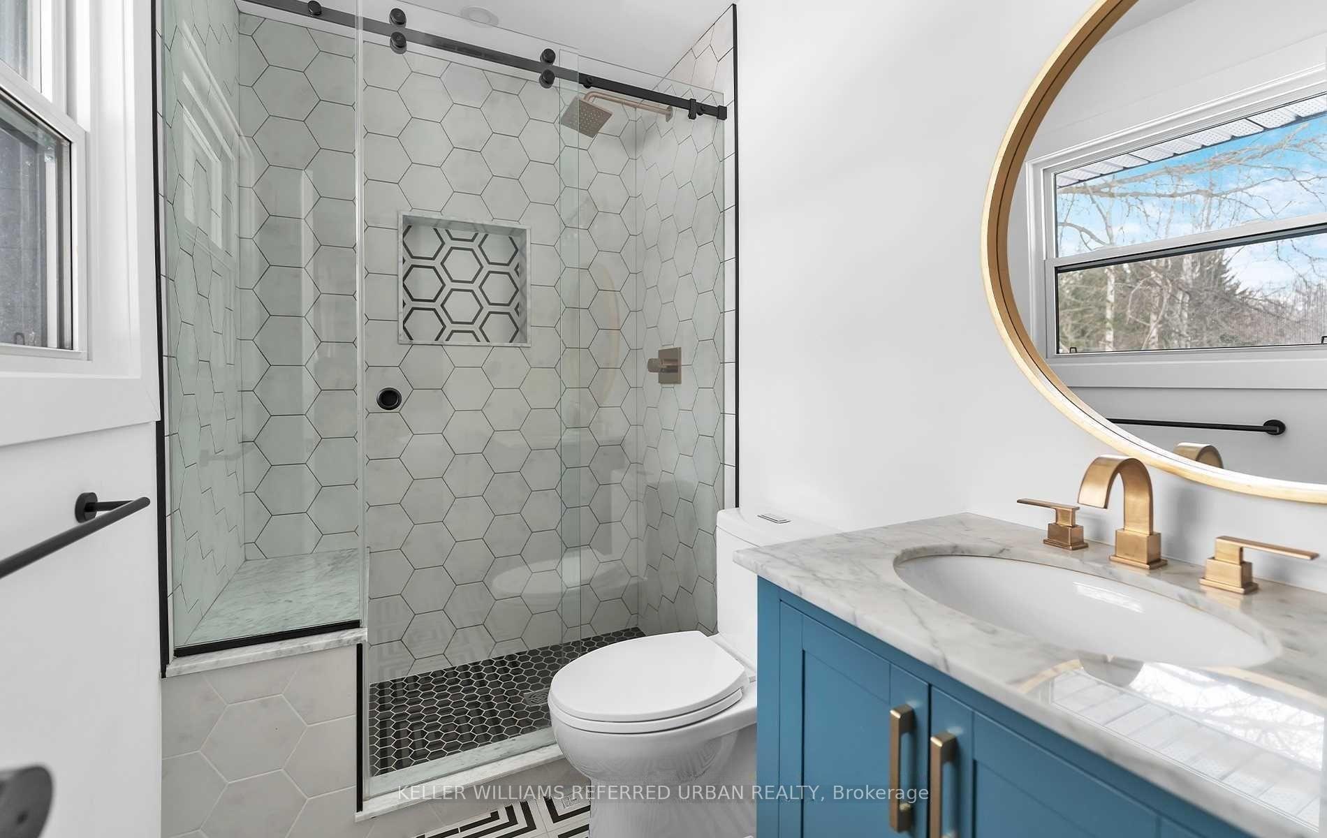 Photo 14 of 886 Sixth Street, Collingwood — HOMEH