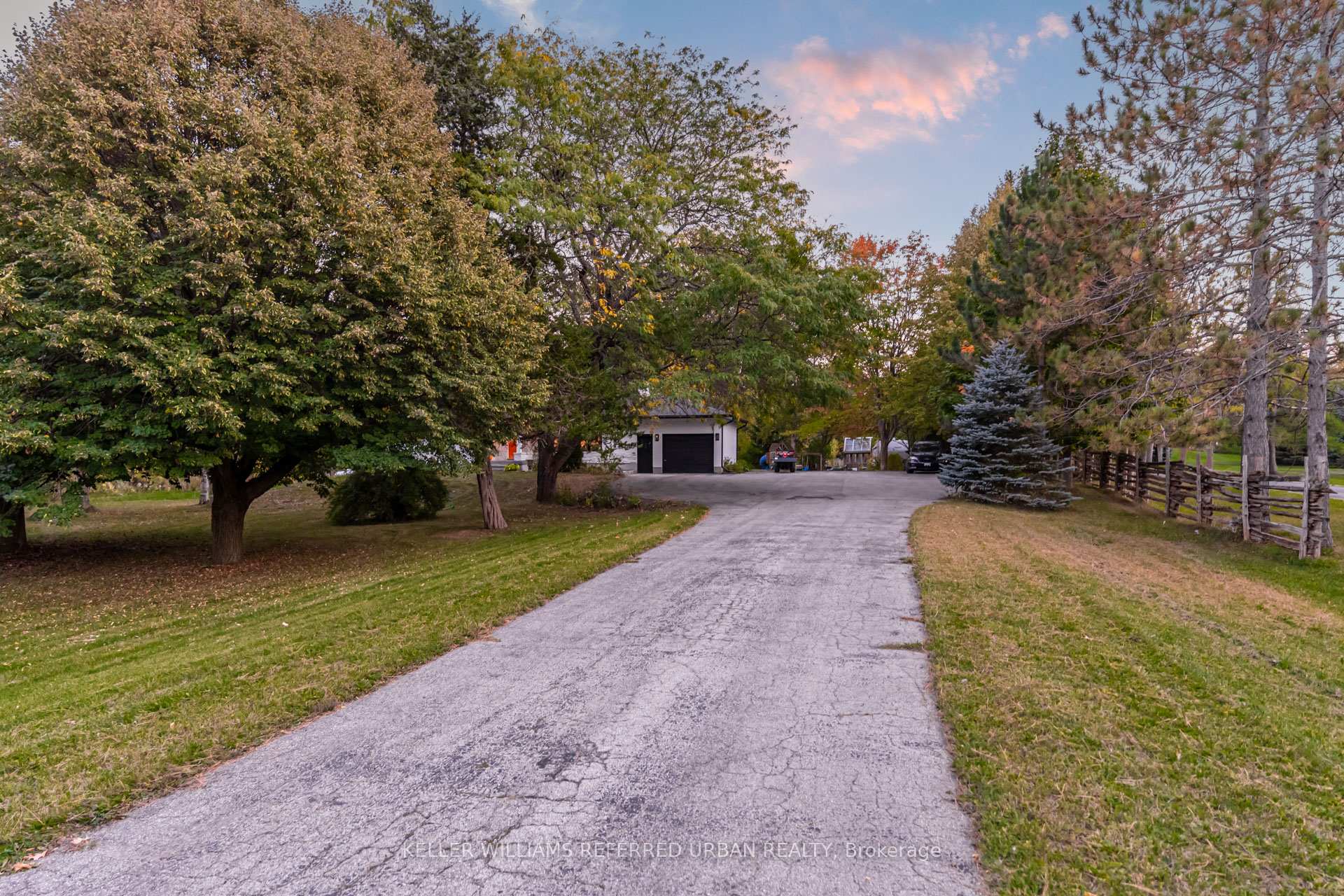 Photo 33 of 886 Sixth Street, Collingwood — HOMEH