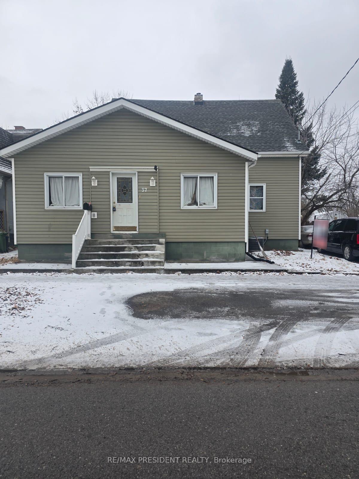 Front of 37 Catherine Street