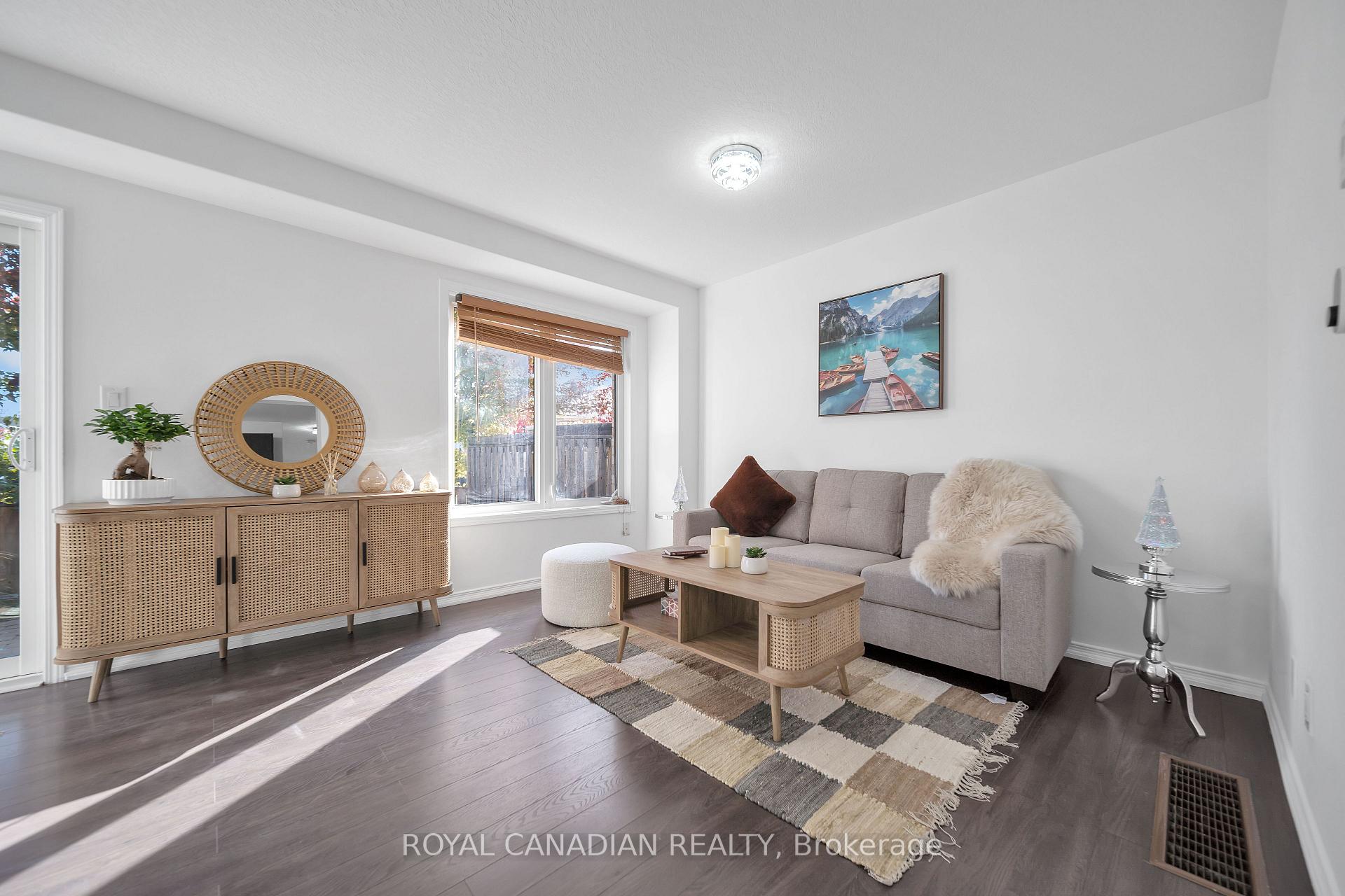 Photo 8 of Unit 14, 75 Prince William Way E, Barrie, Innis-Shore — HOMEH