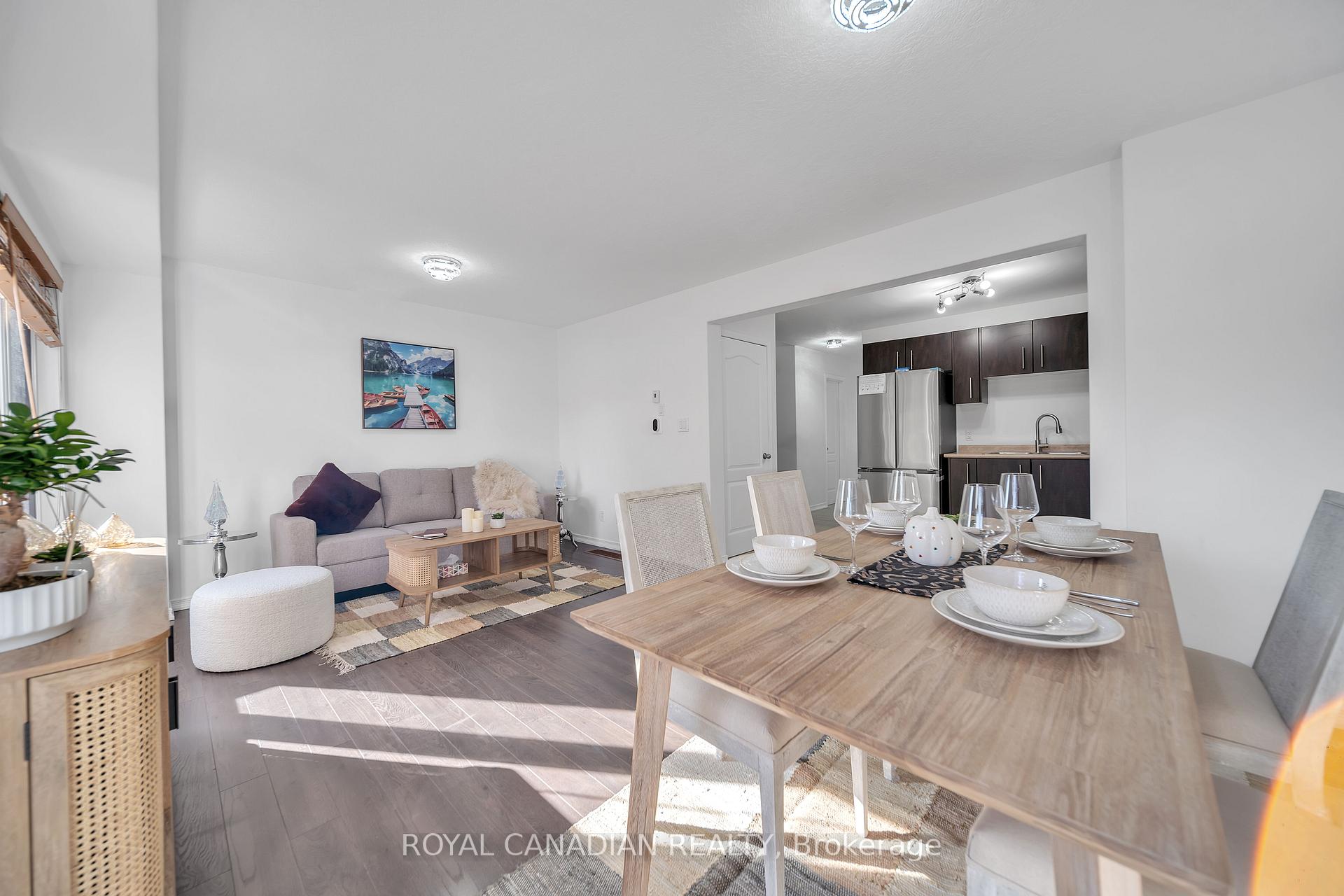 Photo 9 of Unit 14, 75 Prince William Way E, Barrie, Innis-Shore — HOMEH