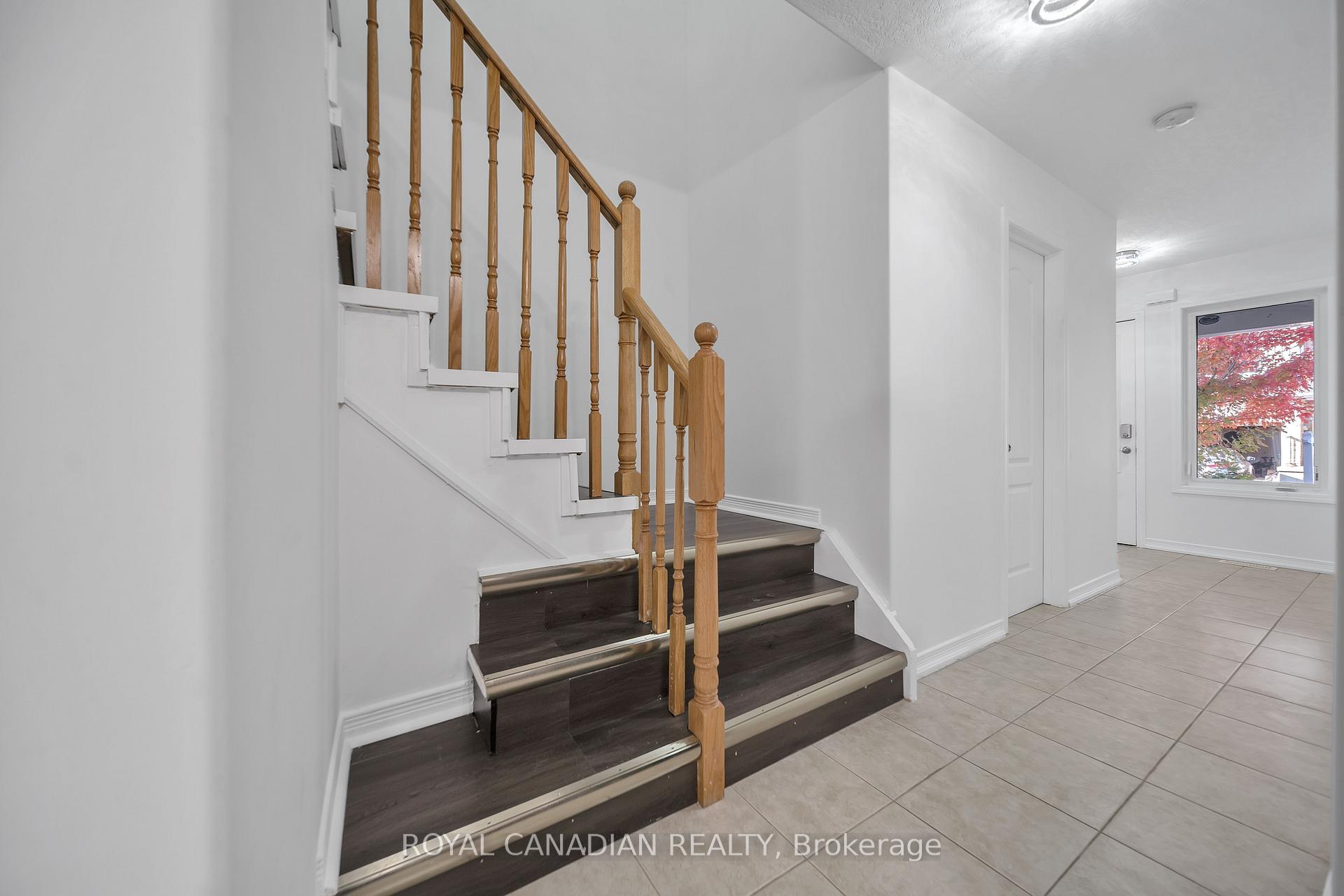 Photo 16 of Unit 14, 75 Prince William Way E, Barrie, Innis-Shore — HOMEH