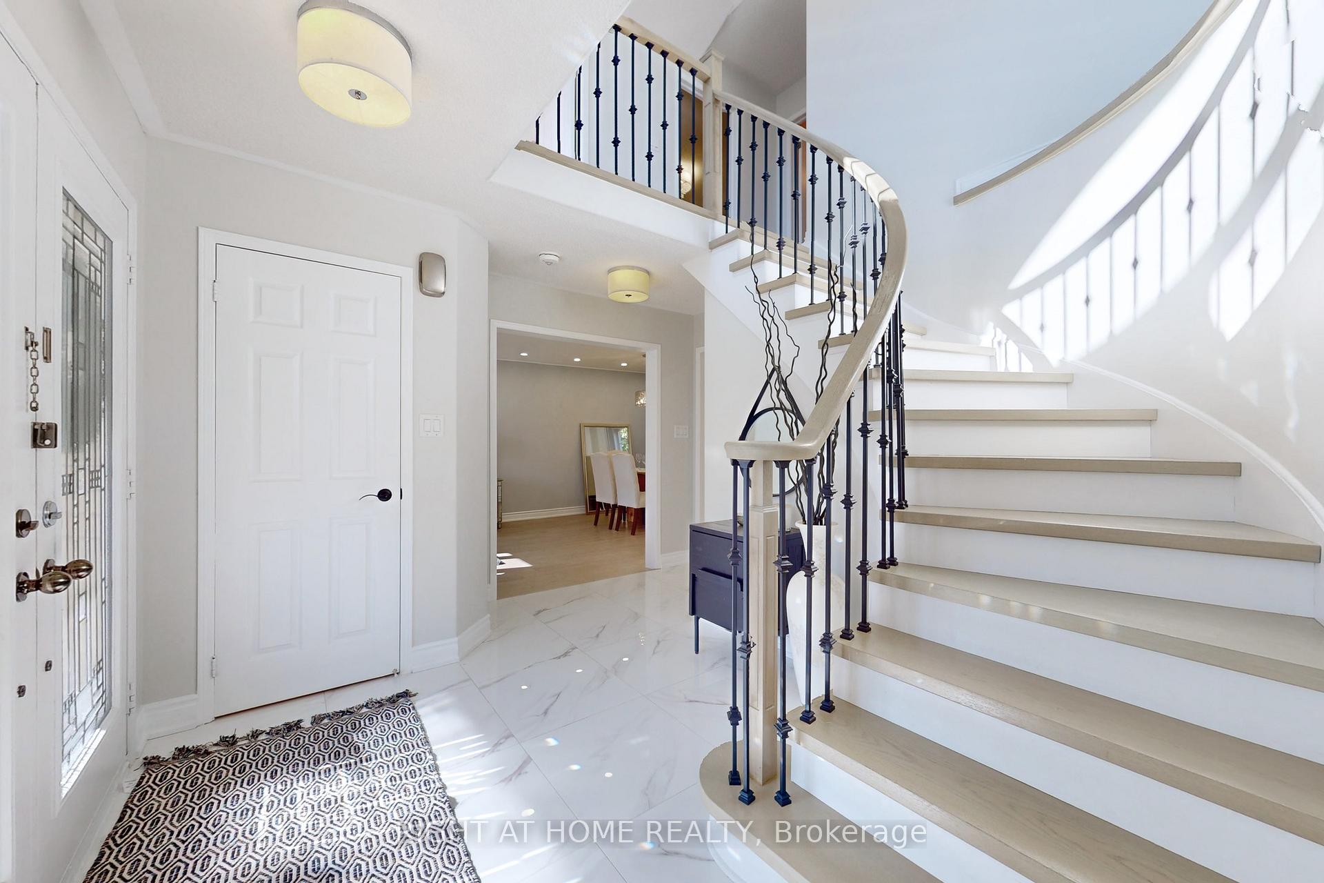 Photo 16 of 28 Holly Meadow Road, Barrie, Holly — HOMEH