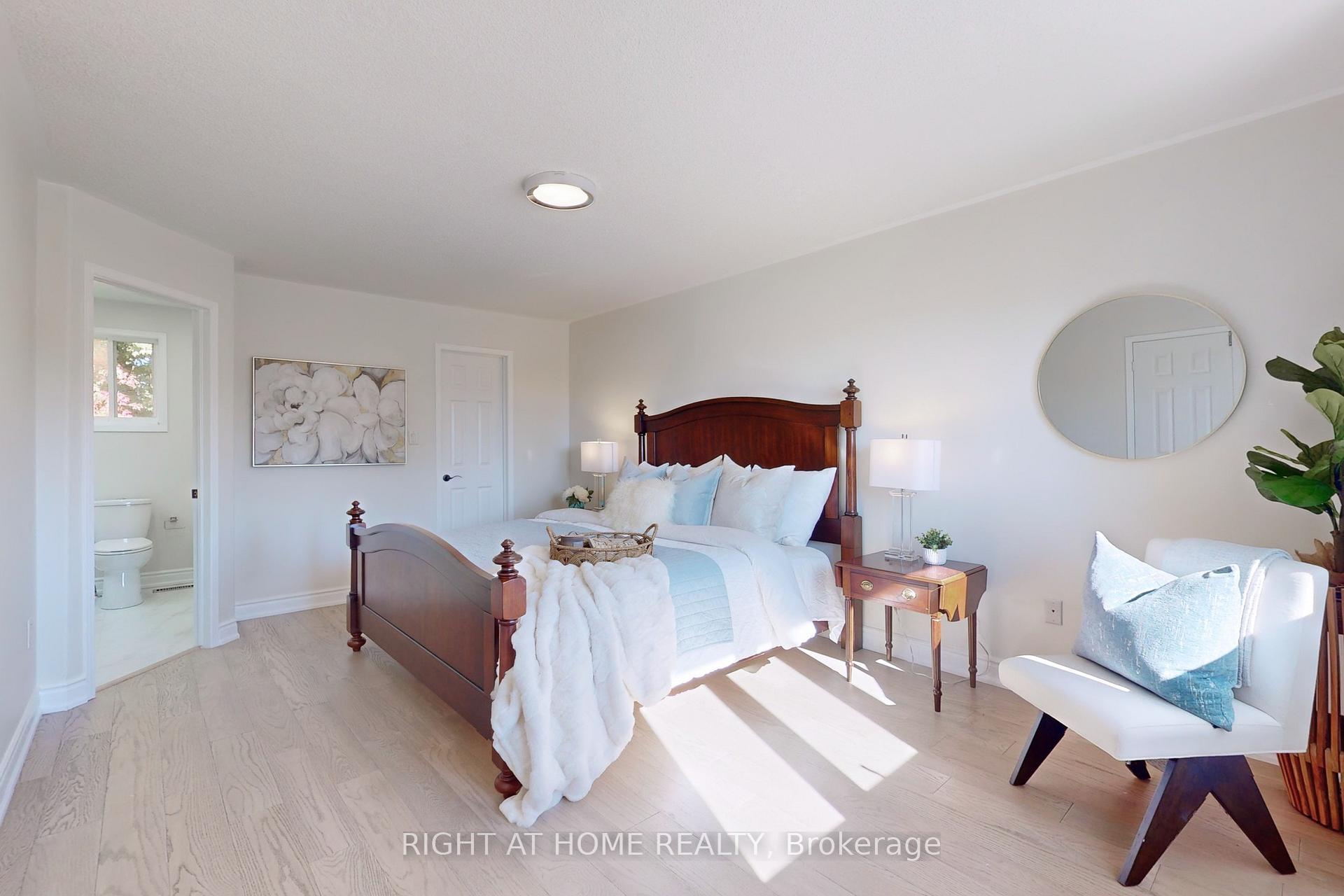 Photo 18 of 28 Holly Meadow Road, Barrie, Holly — HOMEH