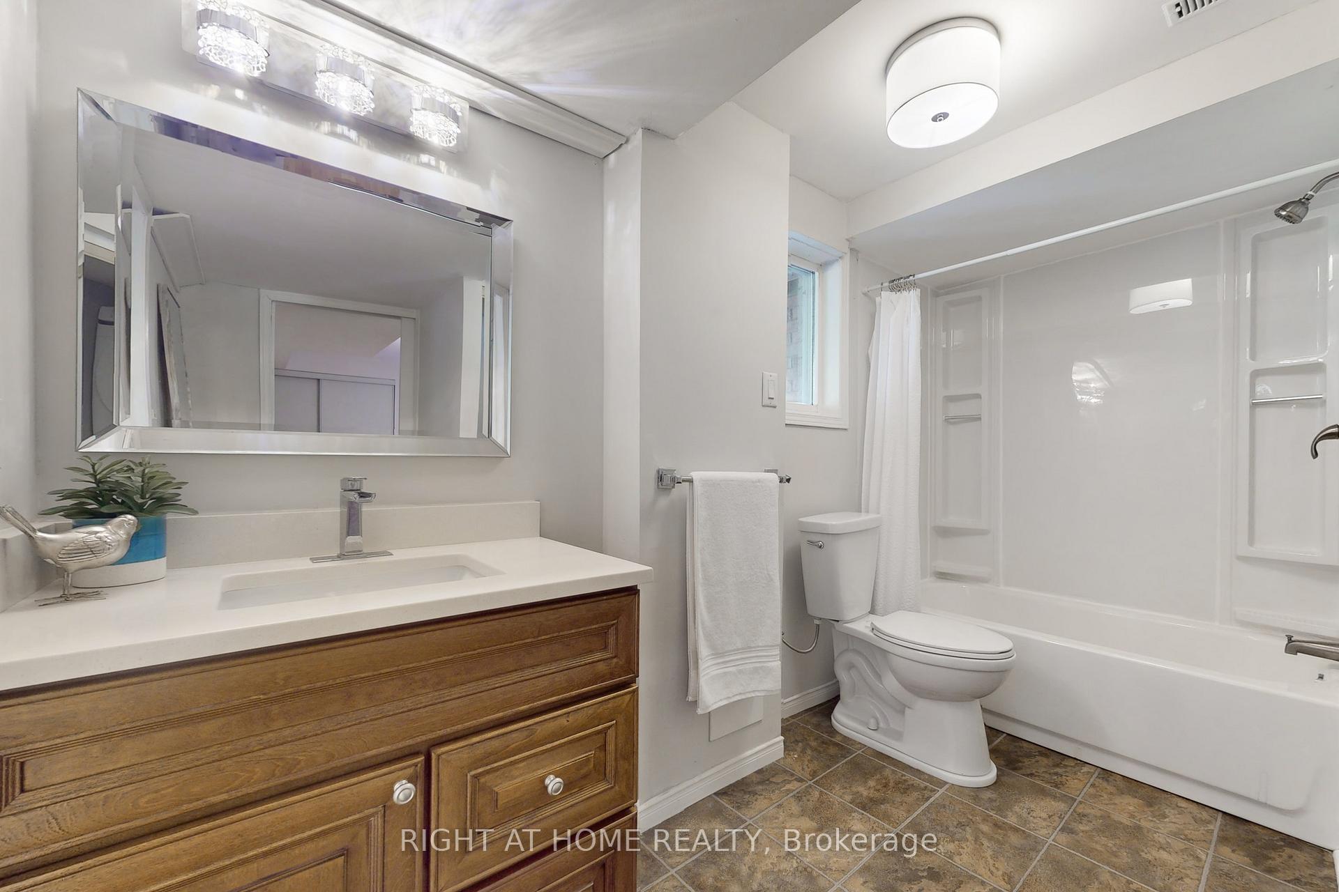Photo 27 of 28 Holly Meadow Road, Barrie, Holly — HOMEH