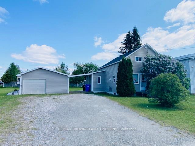 Photo 2 of 530 Tremblay Street, Hearst — HOMEH