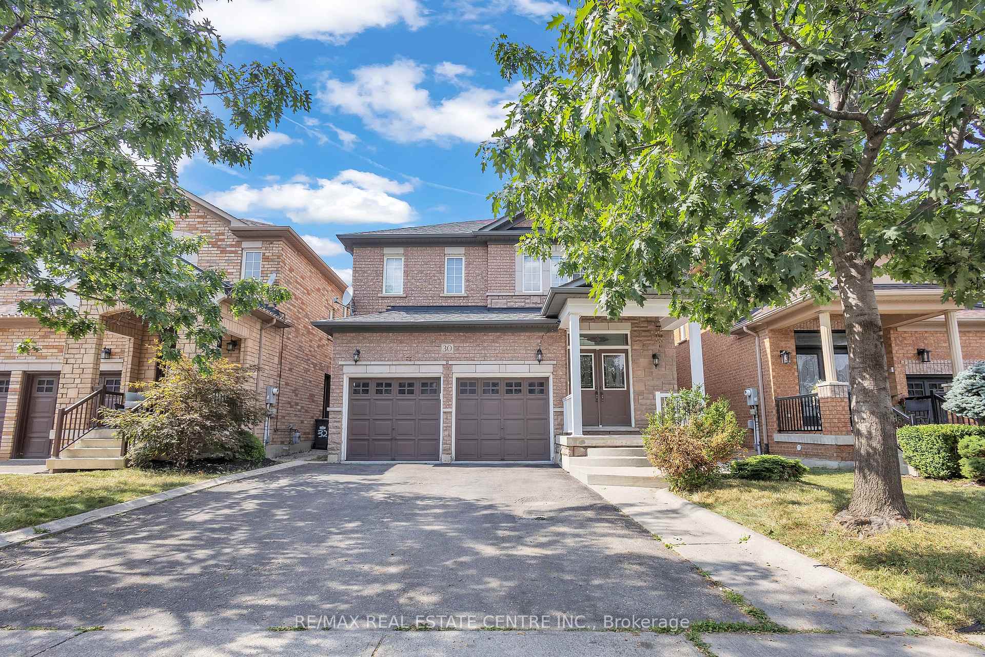 Photo 1 of 30 El Camino Way, Brampton, Fletcher's Meadow — HOMEH