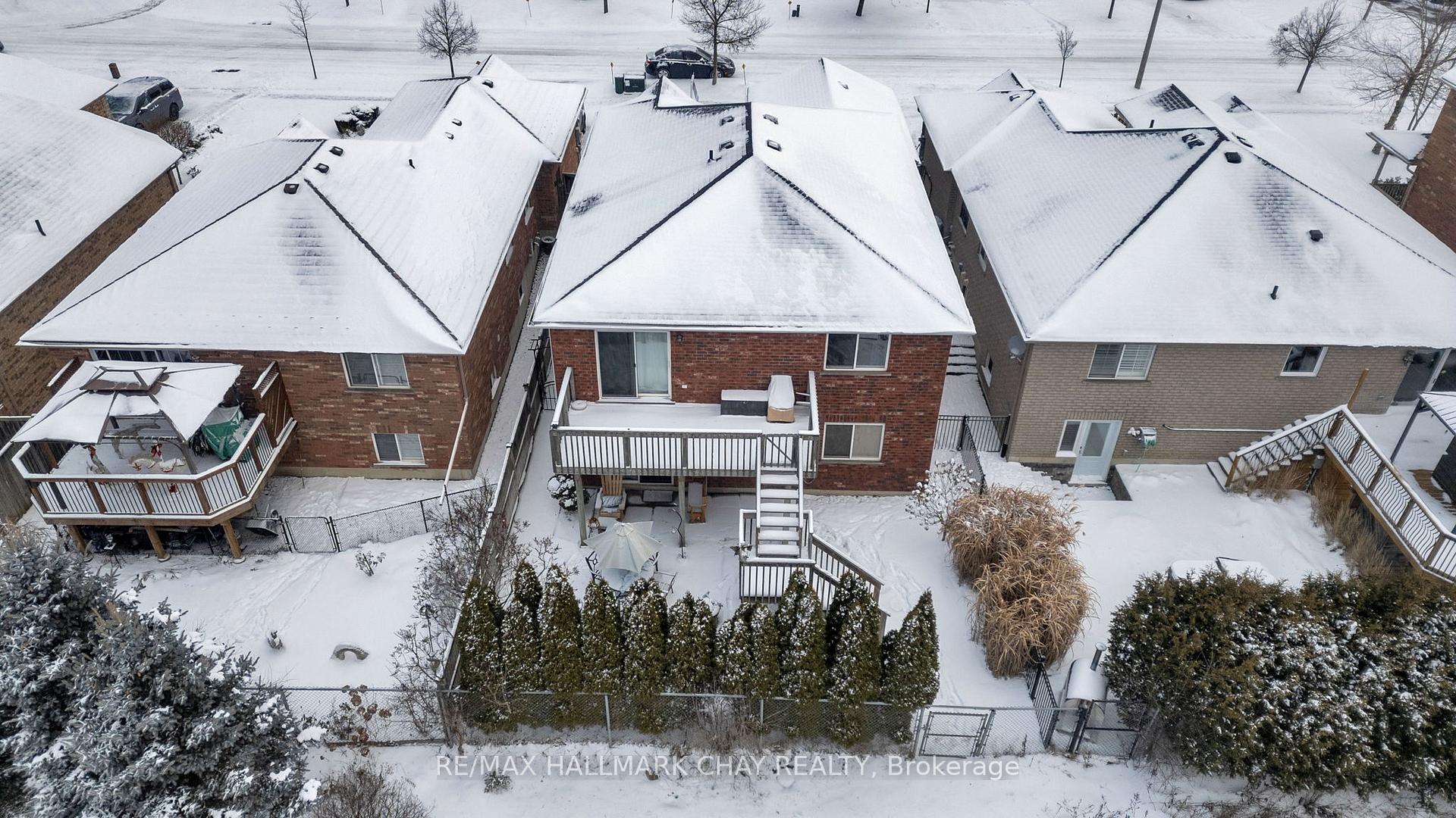 Photo 5 of 195 Pringle Drive, Barrie, Edgehill Drive — HOMEH