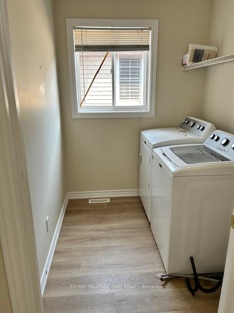Photo 14 of 195 Pringle Drive, Barrie, Edgehill Drive — HOMEH