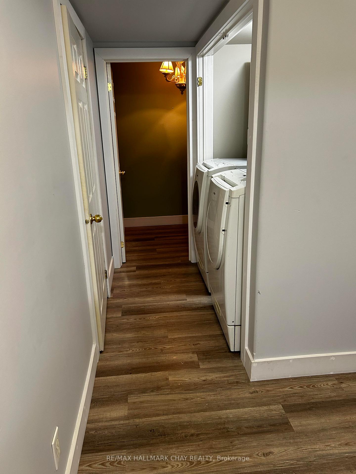 Photo 23 of 195 Pringle Drive, Barrie, Edgehill Drive — HOMEH