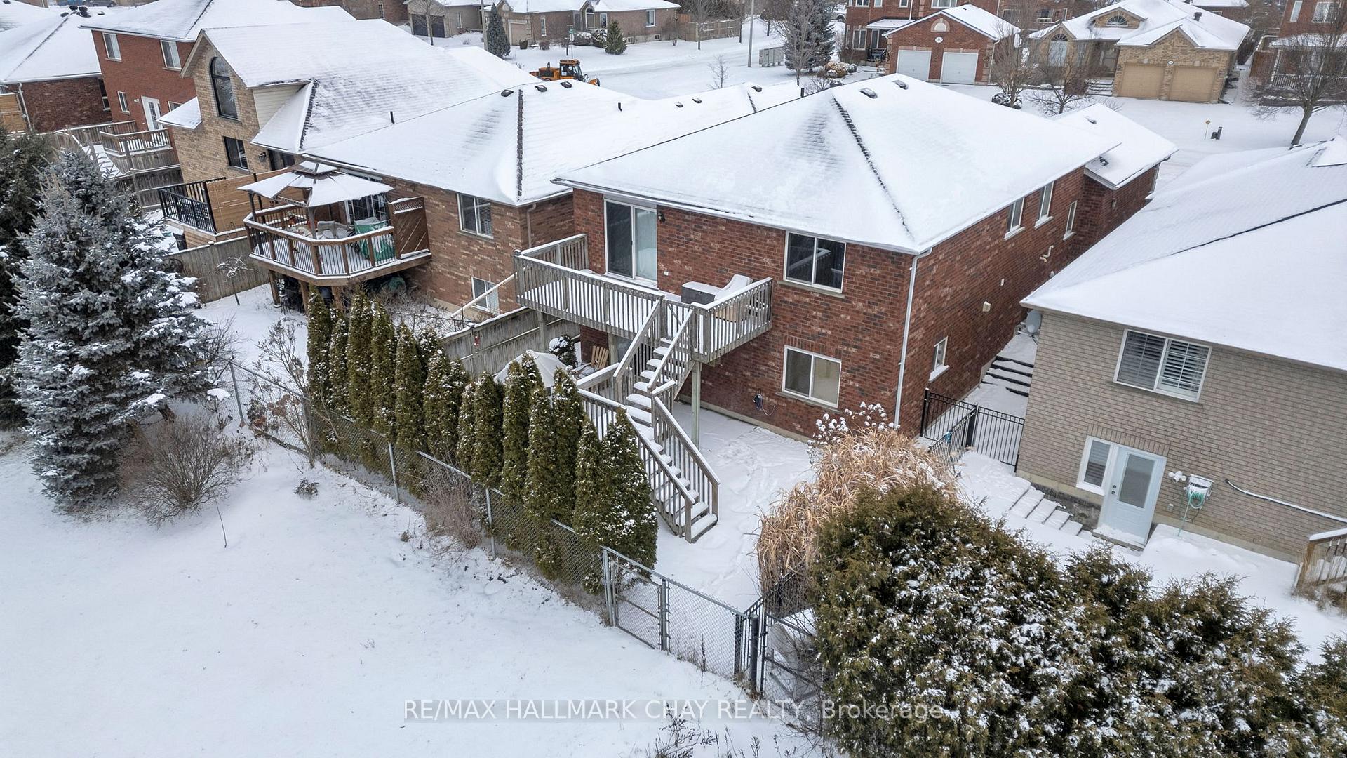 Photo 24 of 195 Pringle Drive, Barrie, Edgehill Drive — HOMEH