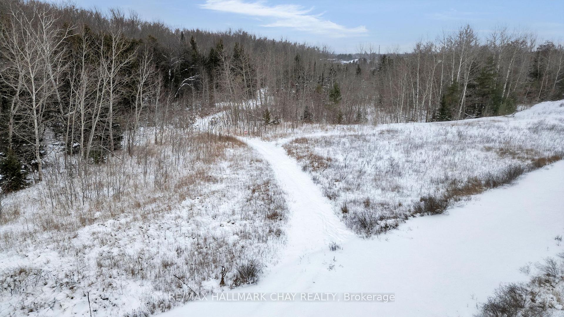 Photo 38 of 195 Pringle Drive, Barrie, Edgehill Drive — HOMEH