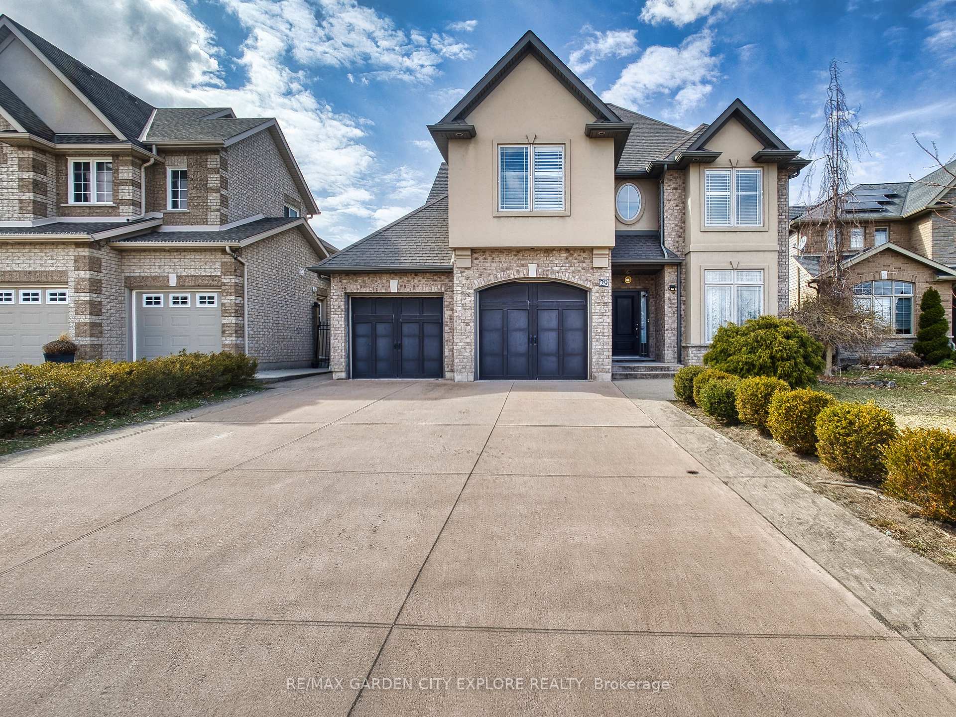 Front of 29 Agincourt Crescent