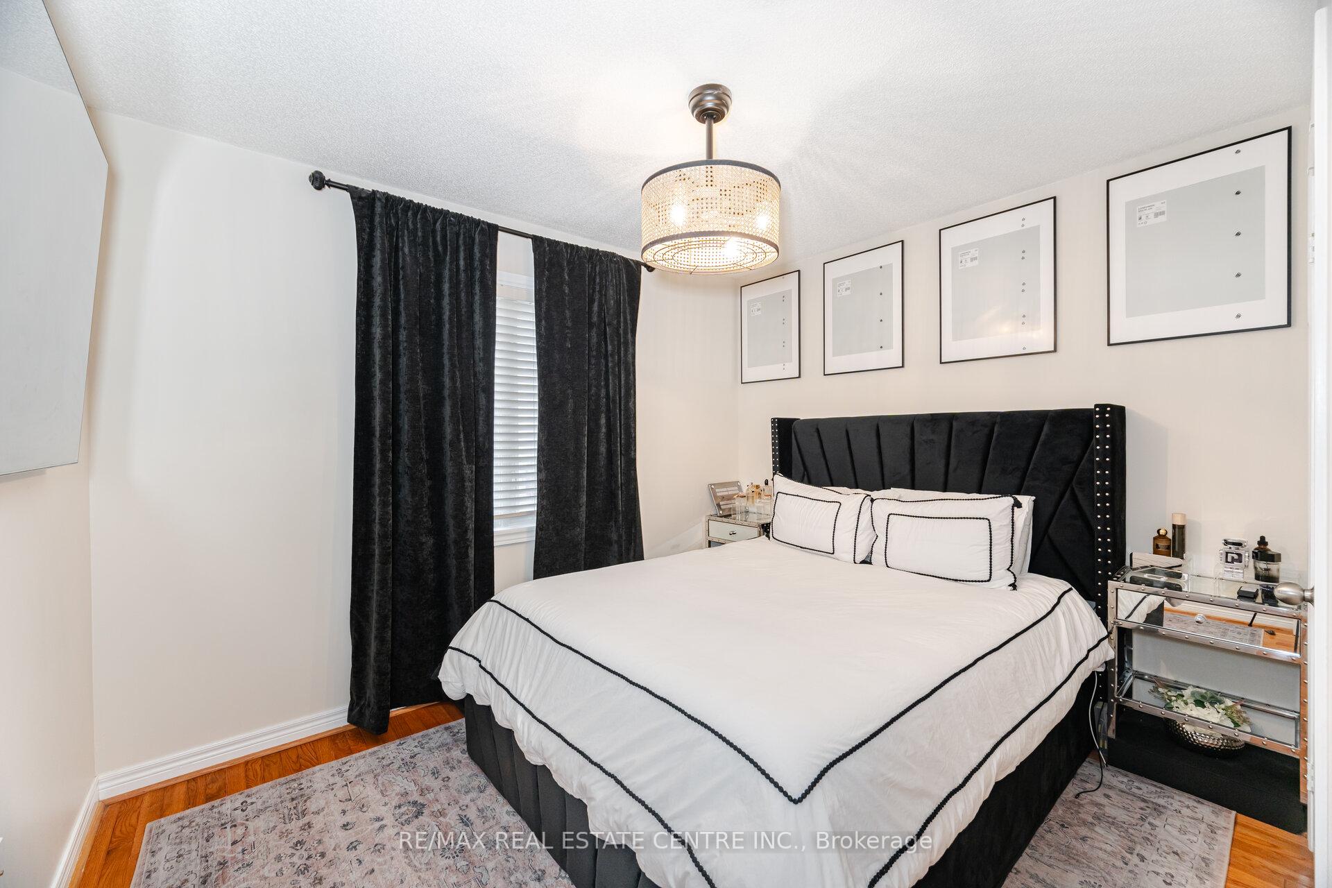 Photo 34 of 21 Falstaff Drive, Brampton, Fletcher's Creek South — HOMEH