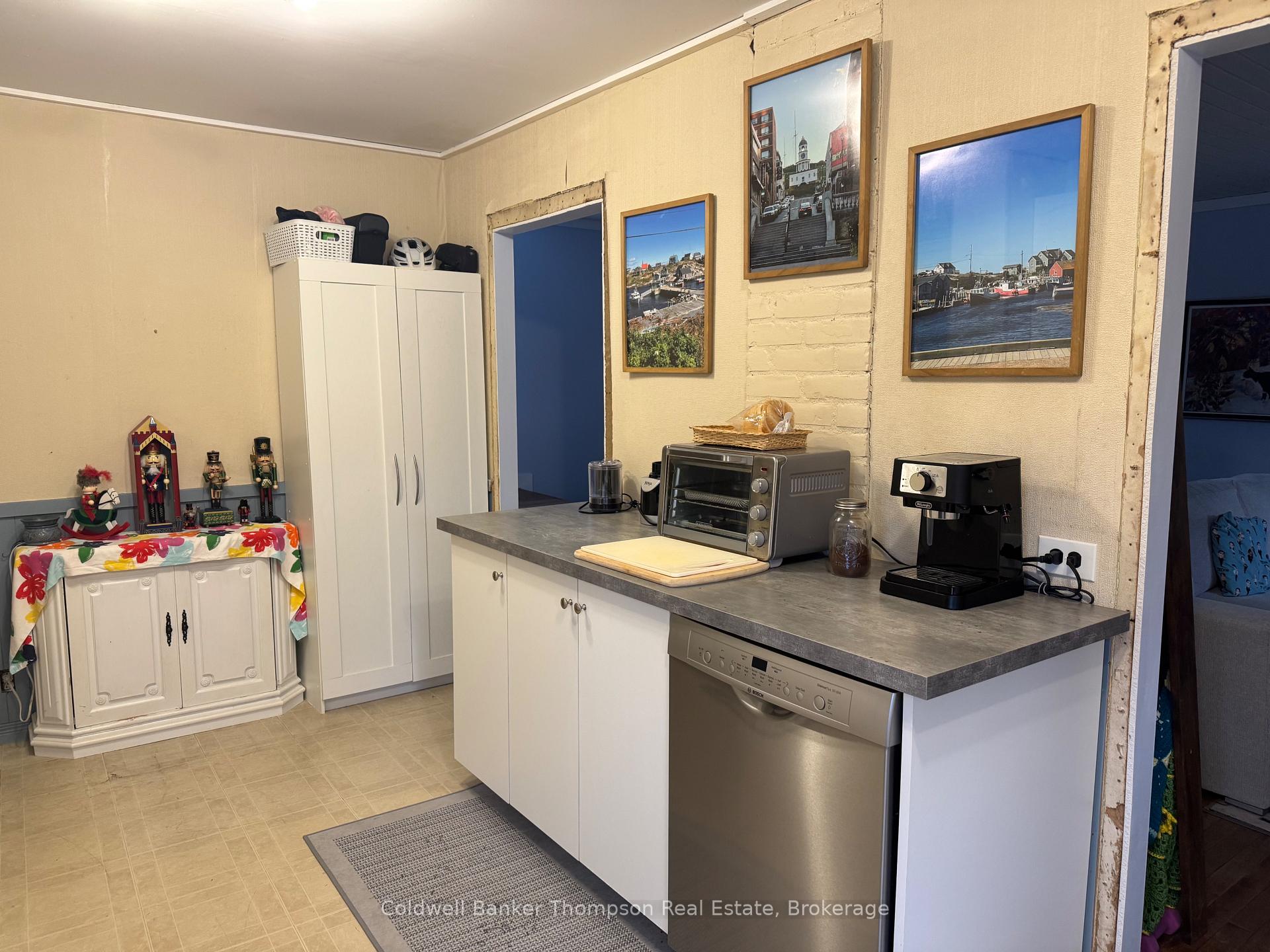 Photo 5 of 1773 Highway 518 E, Kearney — HOMEH