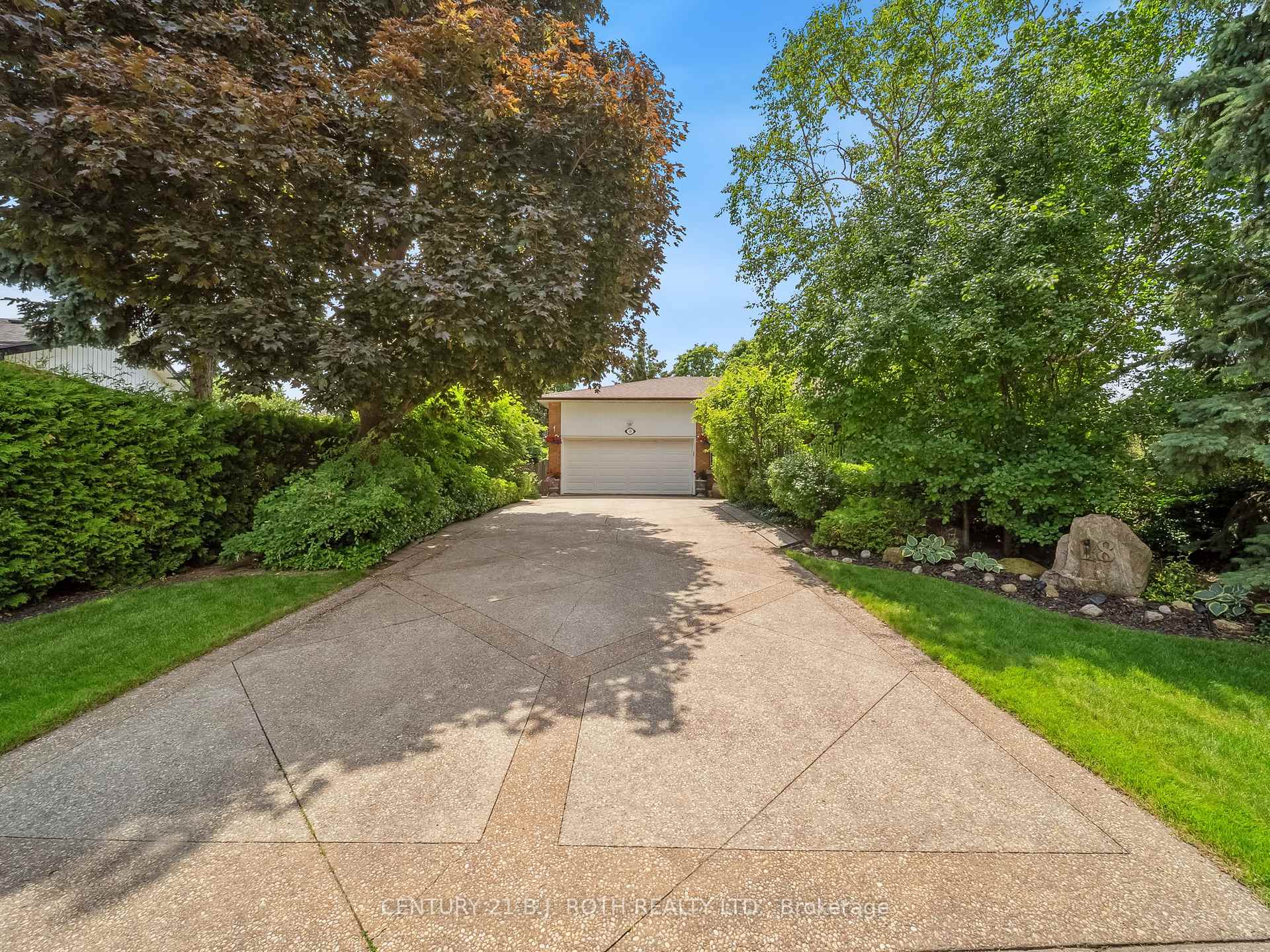 Front of 18 Claypine Trail