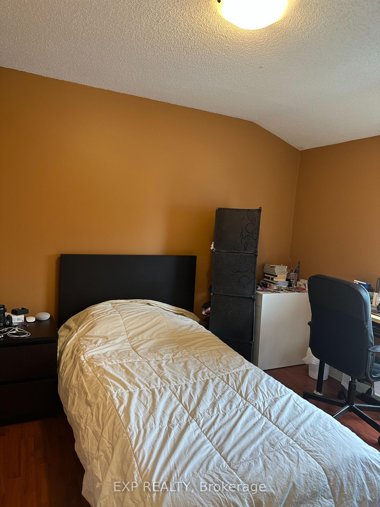Photo 13 of 21 Oak Avenue, Hamilton, Landsdale — HOMEH