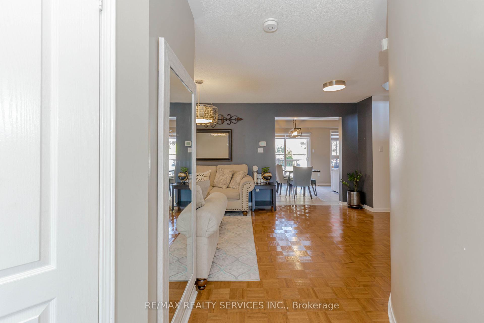 Photo 32 of 16 Mccrimmon Drive, Brampton, Fletcher's Meadow — HOMEH