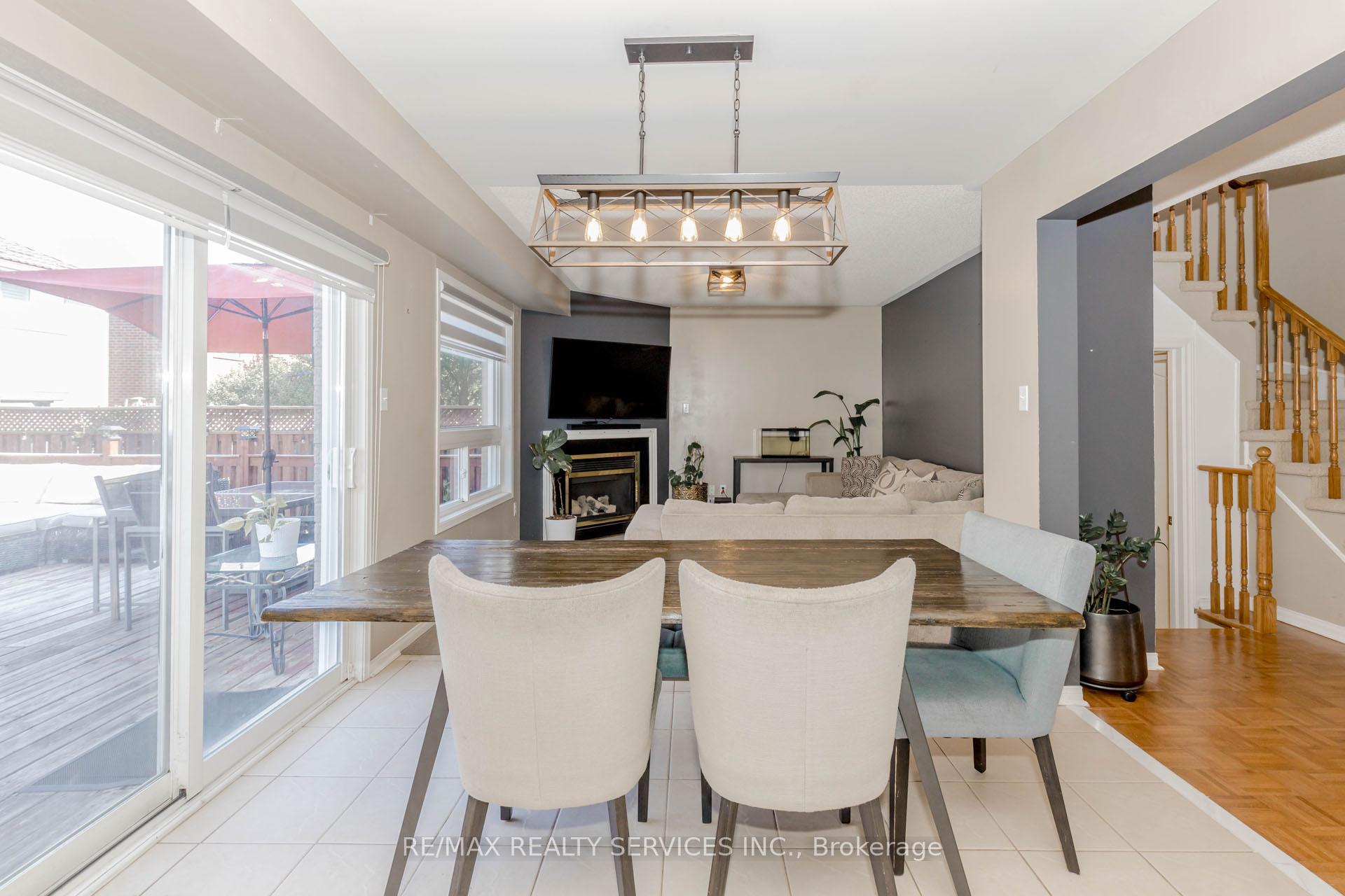 Photo 35 of 16 Mccrimmon Drive, Brampton, Fletcher's Meadow — HOMEH