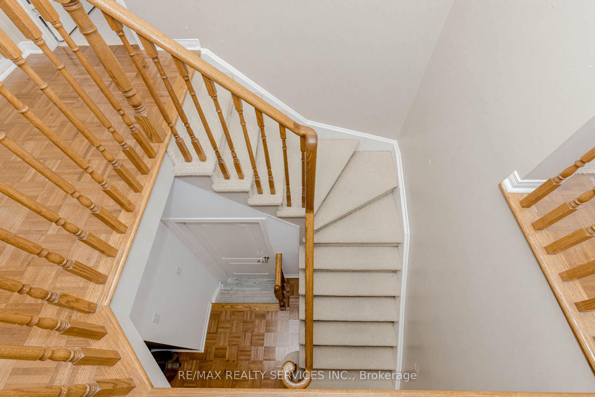 Photo 19 of 16 Mccrimmon Drive, Brampton, Fletcher's Meadow — HOMEH