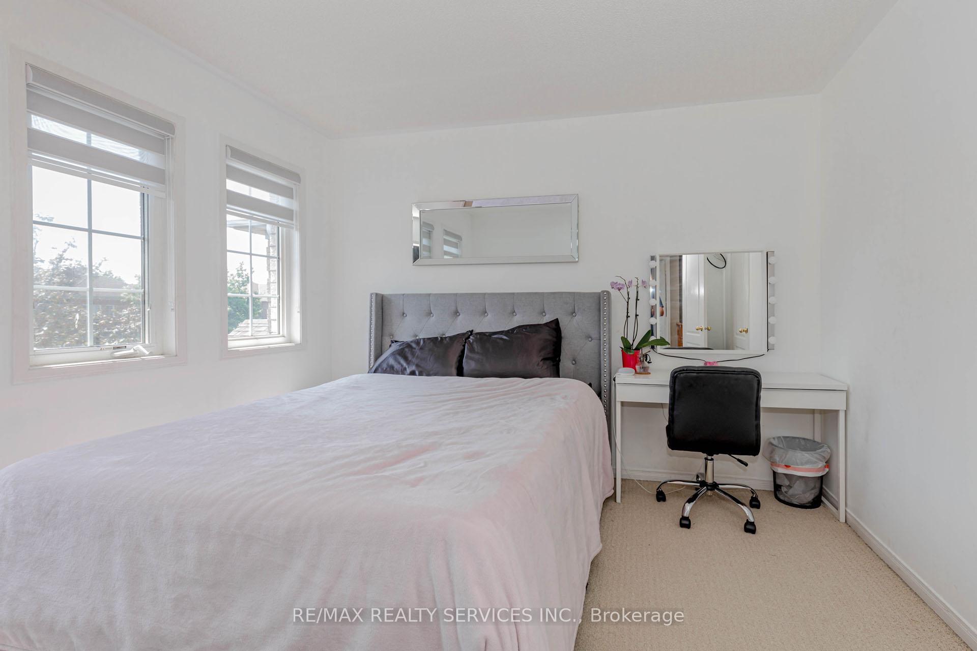 Photo 39 of 16 Mccrimmon Drive, Brampton, Fletcher's Meadow — HOMEH